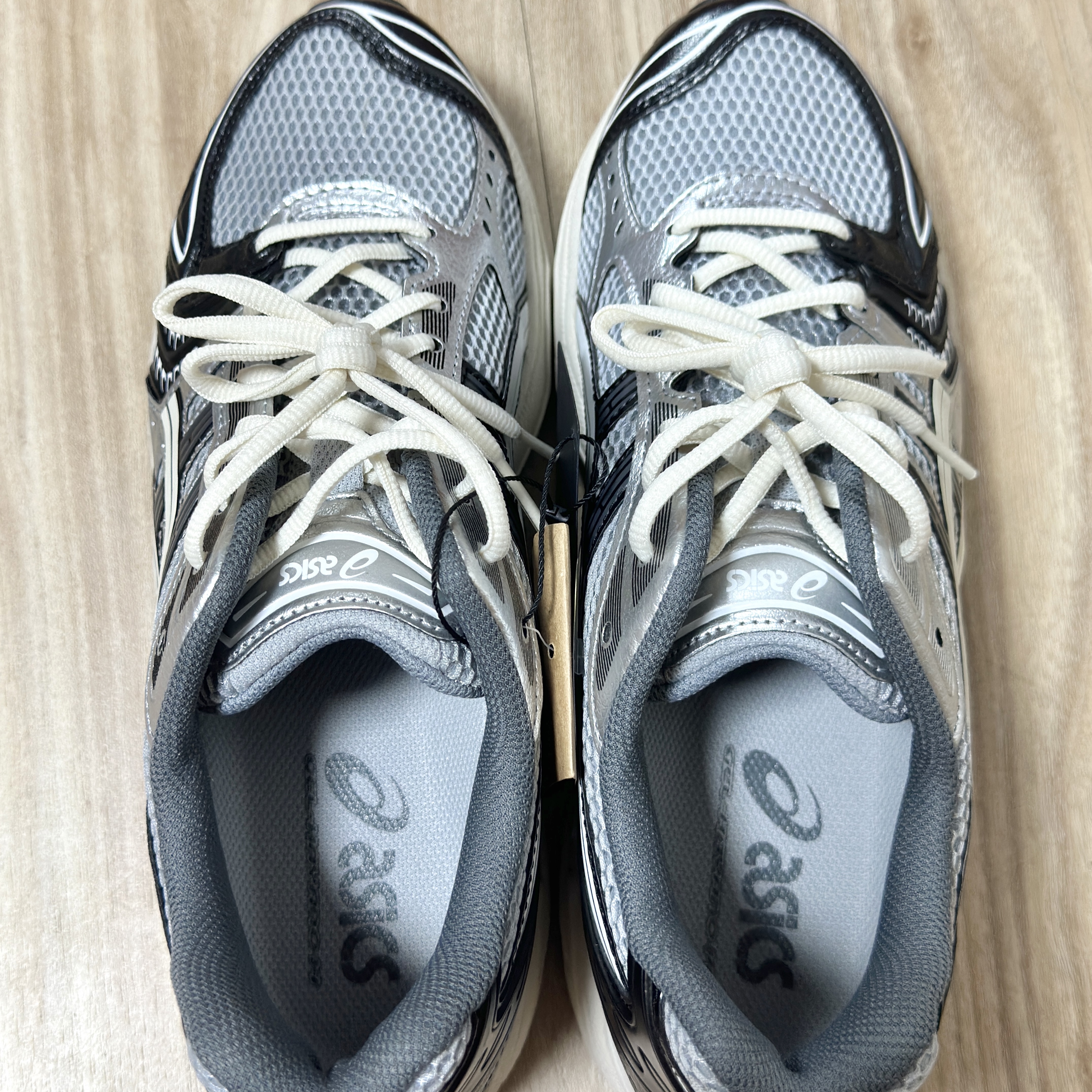 Asics Gel-Kayano 14 Black Glacier Grey 착용 스타일 - 5