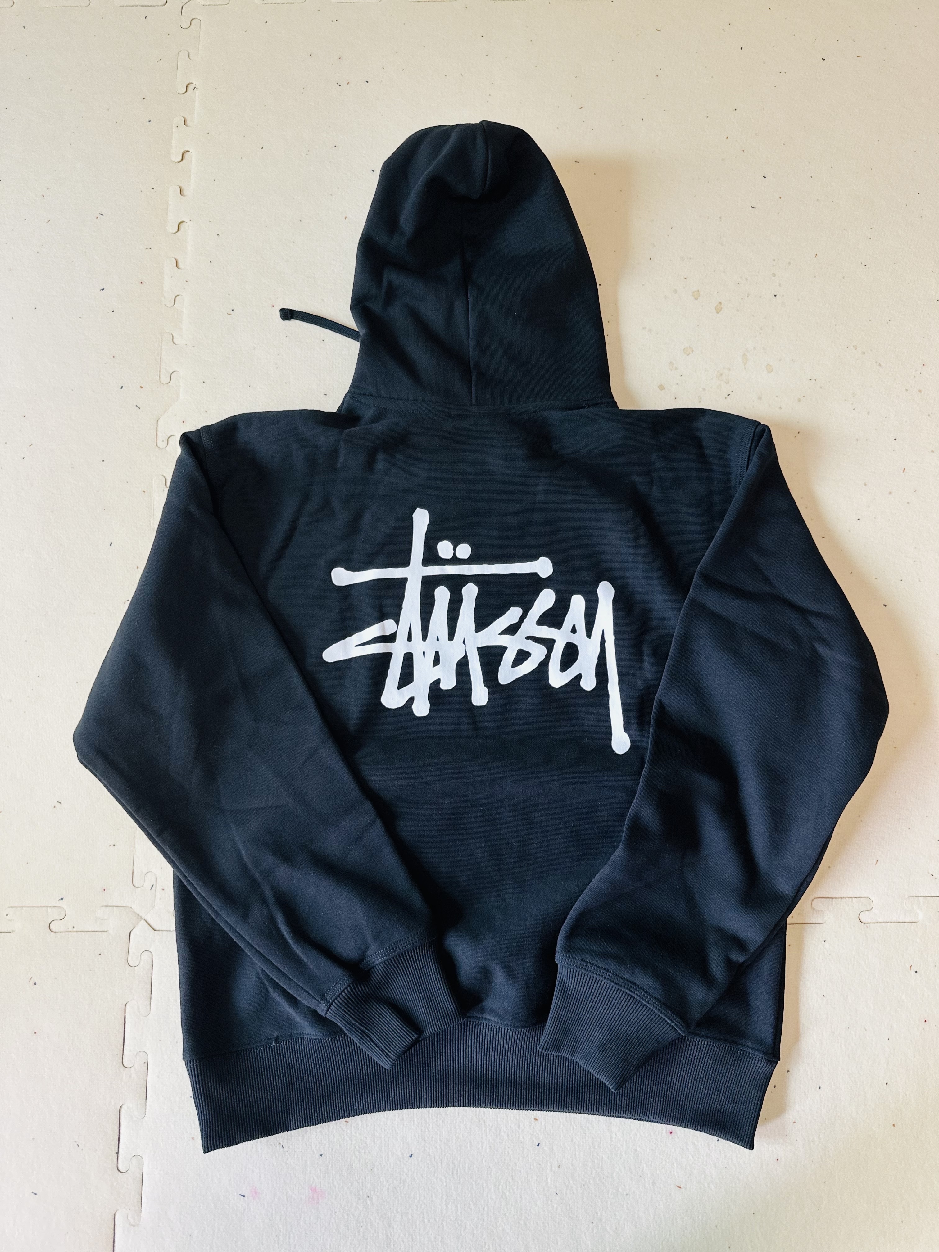 Stussy Basic Stussy Hoodie Black 2023 착용 스타일 - 1