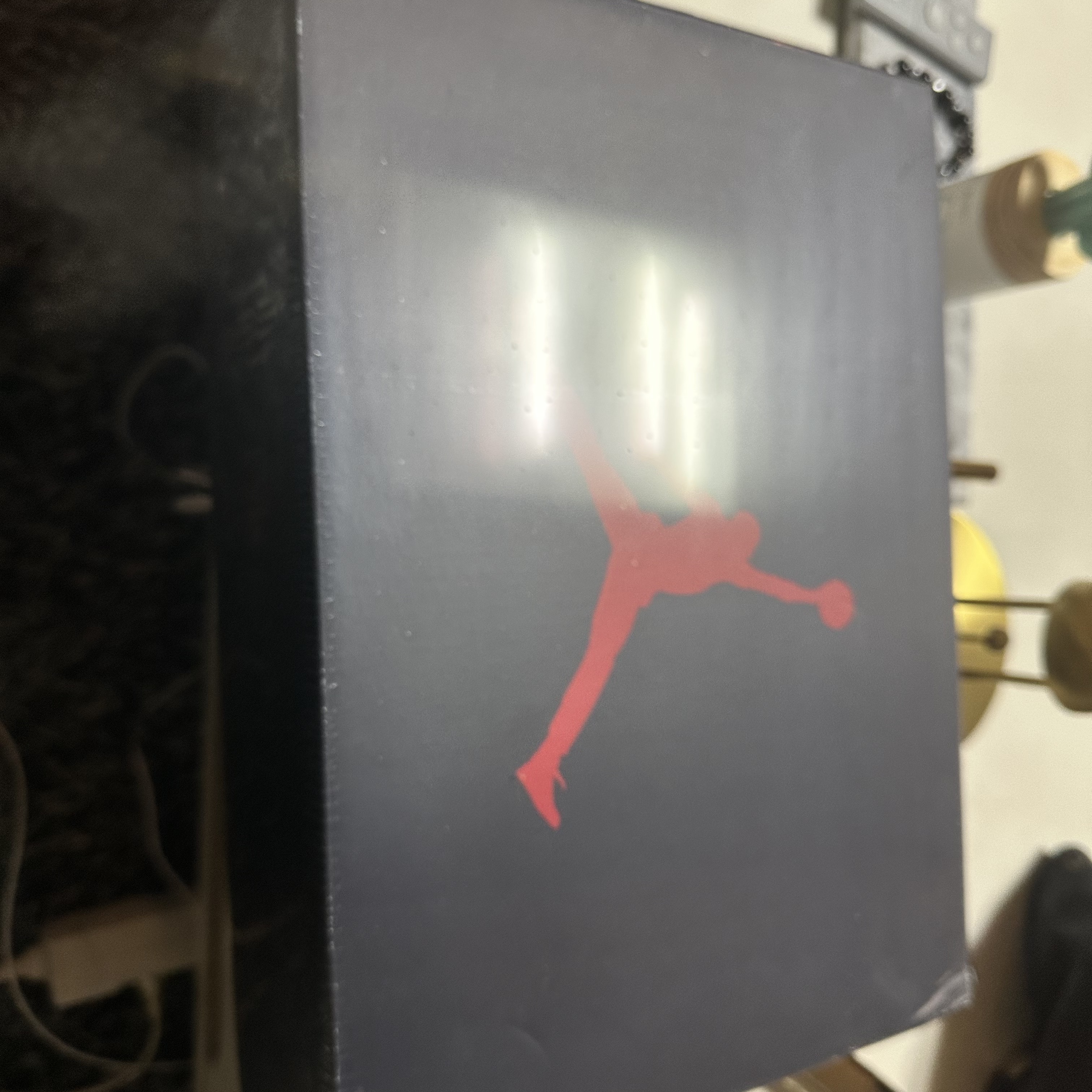 Jordan 7 x Trophy Room Retro SP True Red and Obsidian 착용 스타일 - 2