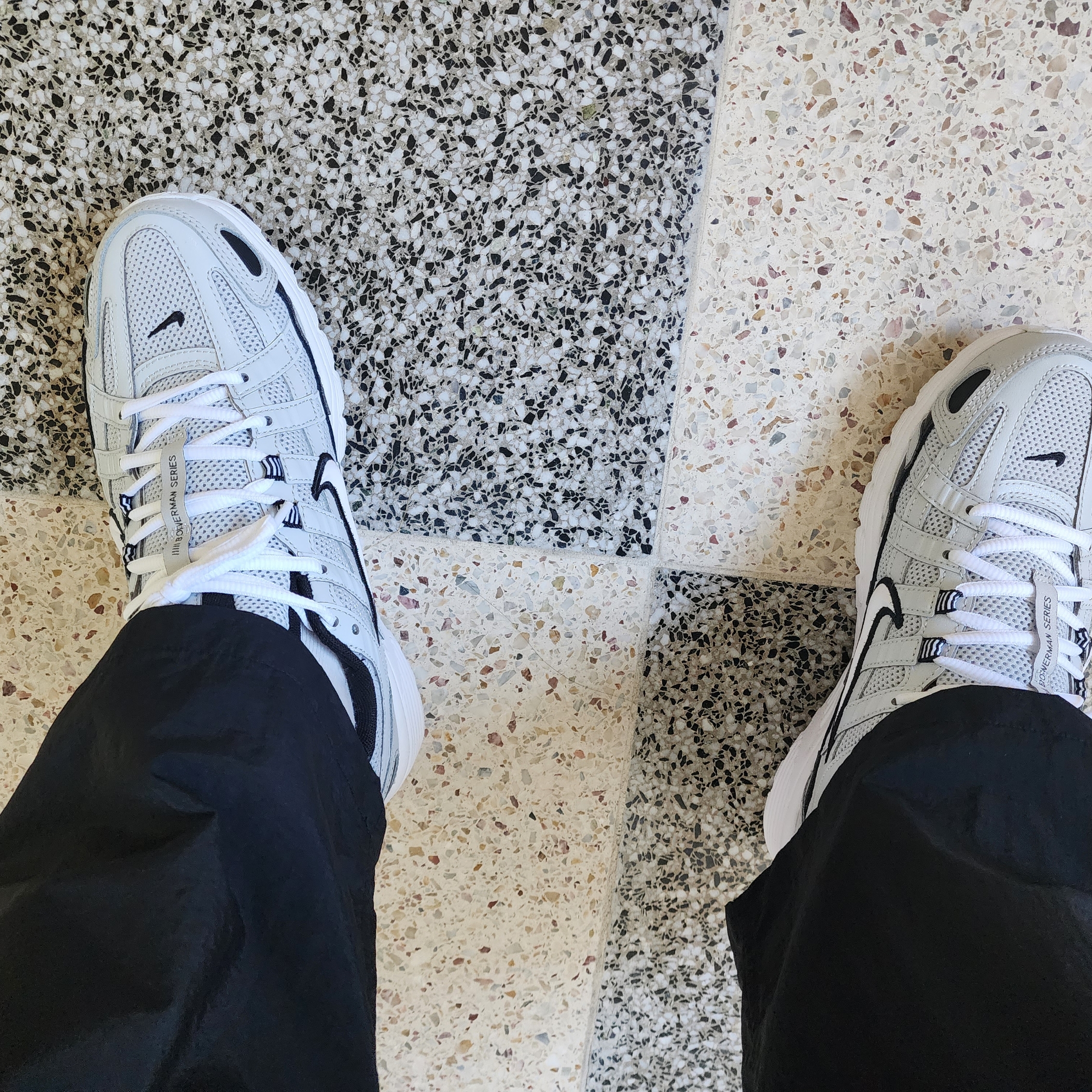 Nike P-6000 Pure Platinum 착용 스타일 - 1