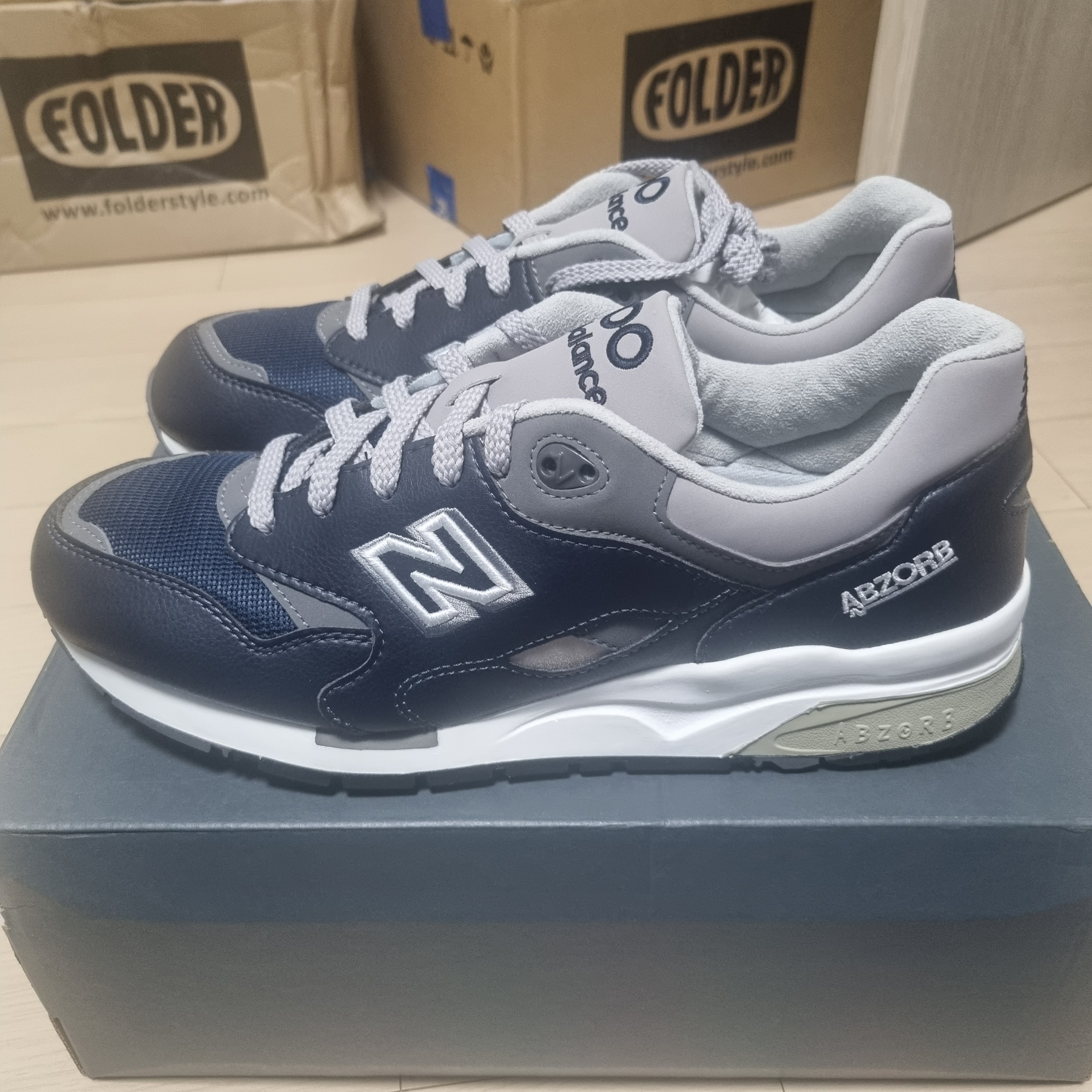 New Balance 1600 Legacy Navy 착용 스타일 - 1