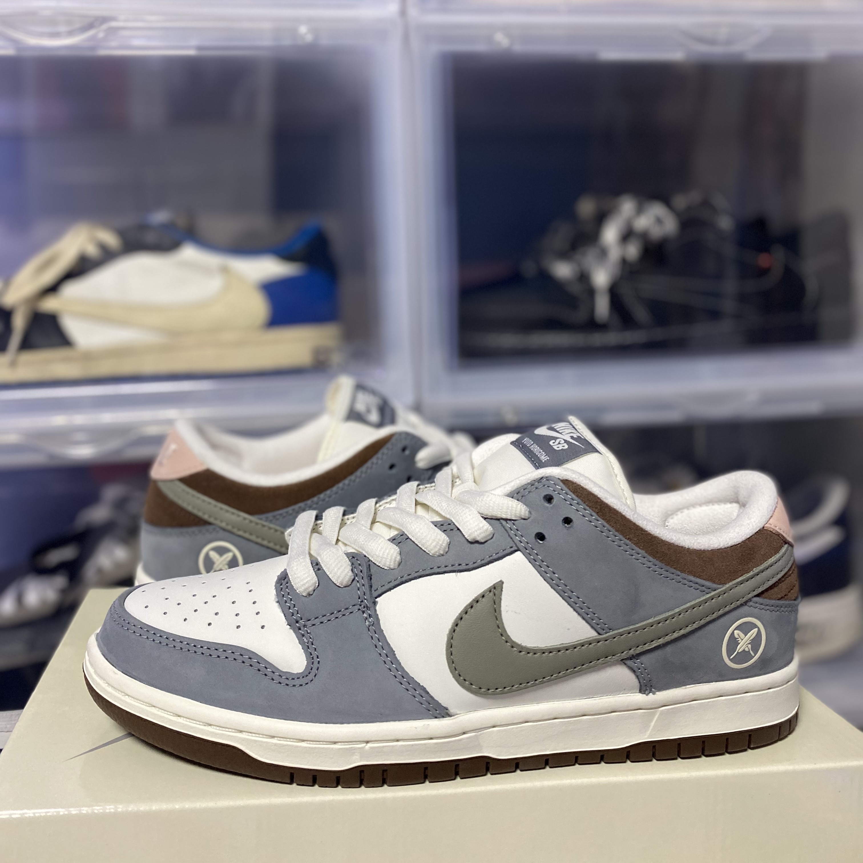 Nike x Yuto Horigome SB Dunk Low Wolf Grey, Jordan 1 x Travis Scott x Fragment Retro Low OG SP Military Blue 착용 스타일