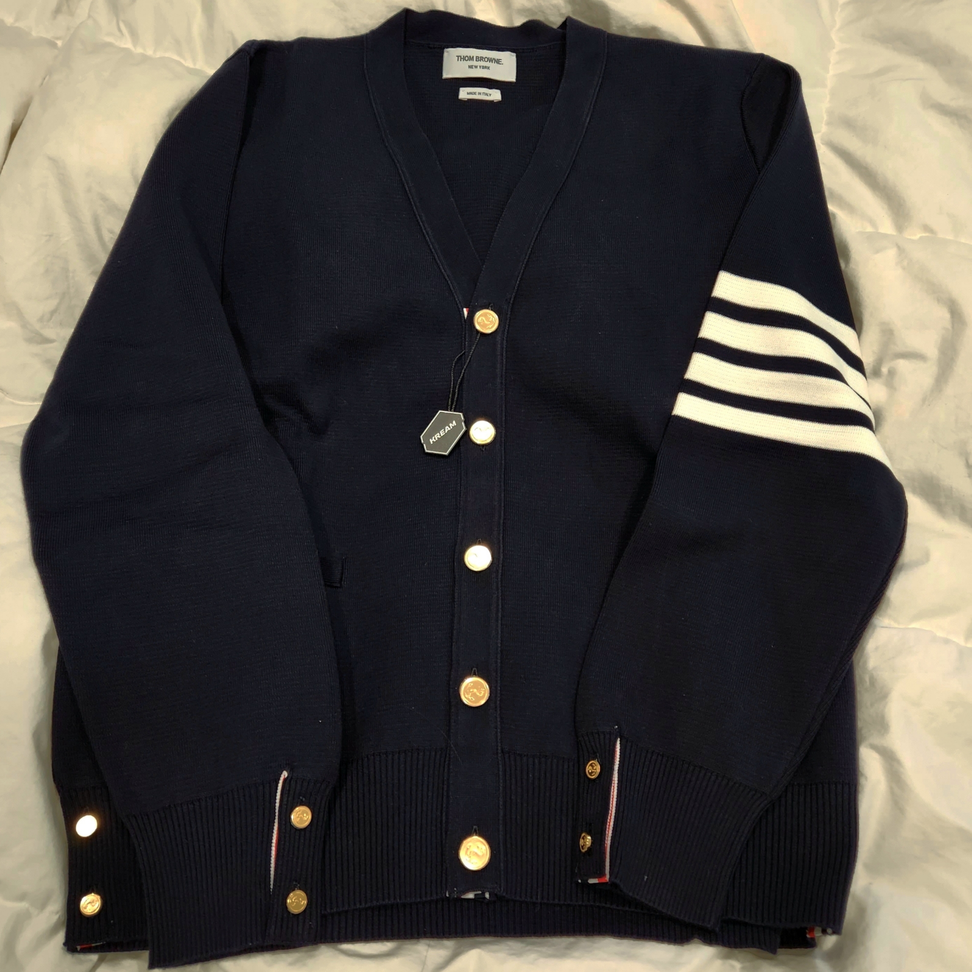 Thom Browne Milano Stitch 4-Bar Cardigan Navy 착용 스타일