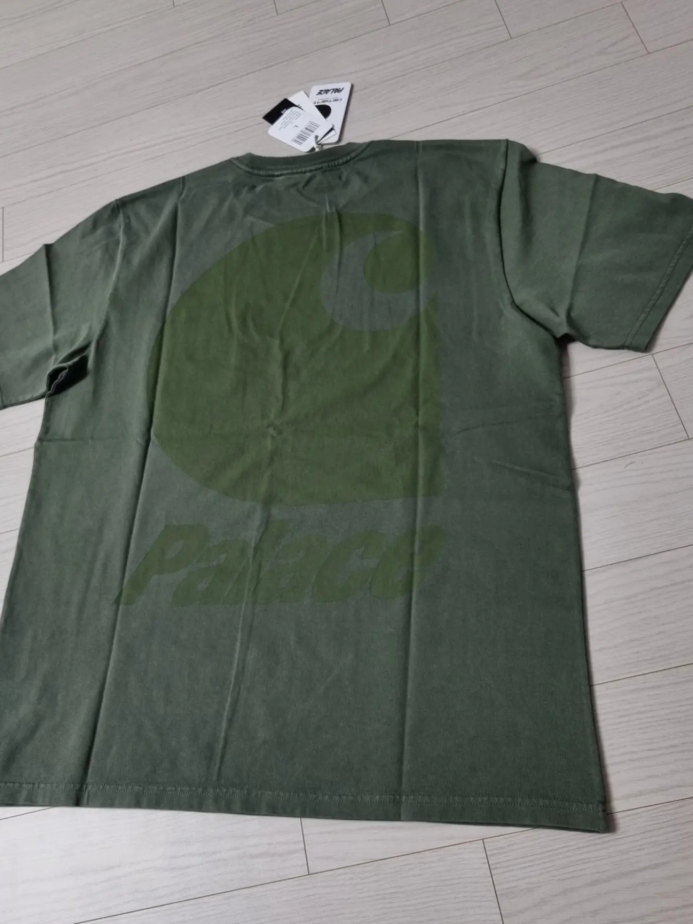 Palace x Carhartt WIP S/S Pocket T-Shirt Dollar Green - 23FW 착용 스타일