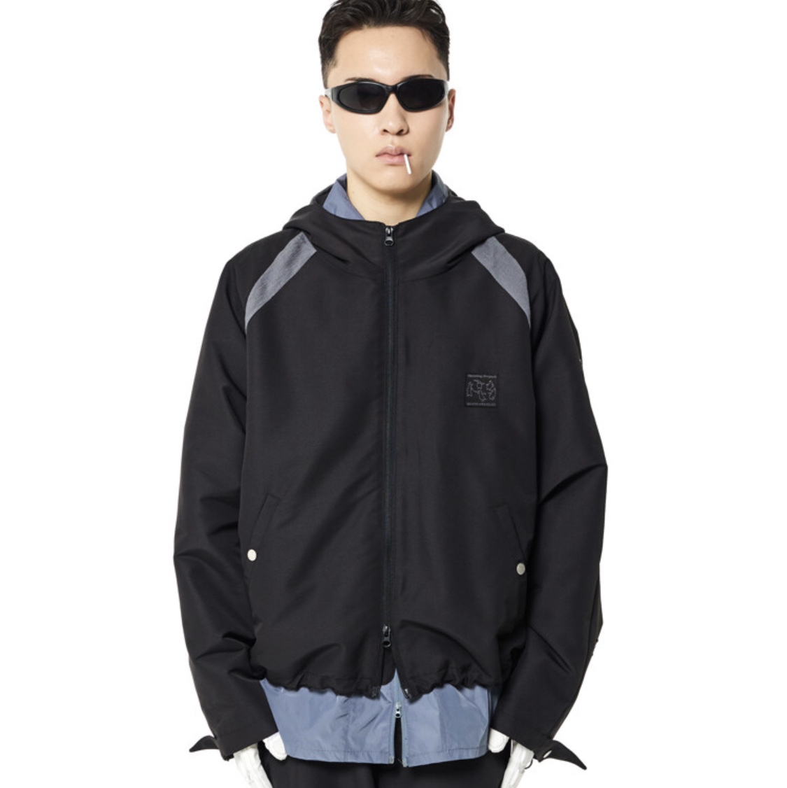 Opening Project Ripstop Hooded Jumper Black 착용 스타일