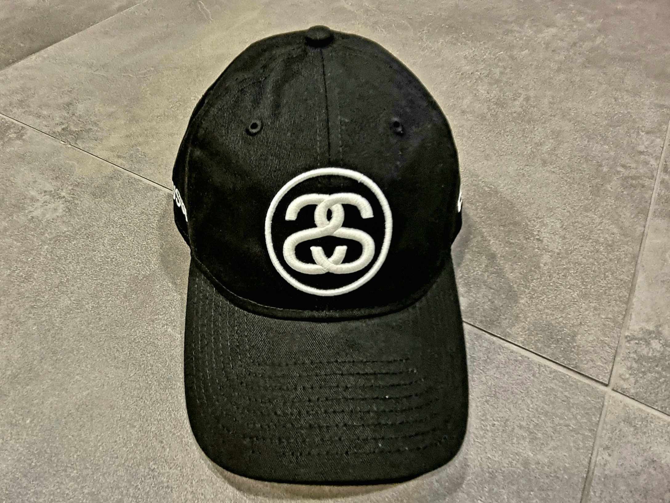 Stussy SS Link 9Twenty Cap Black 착용 스타일 - 1