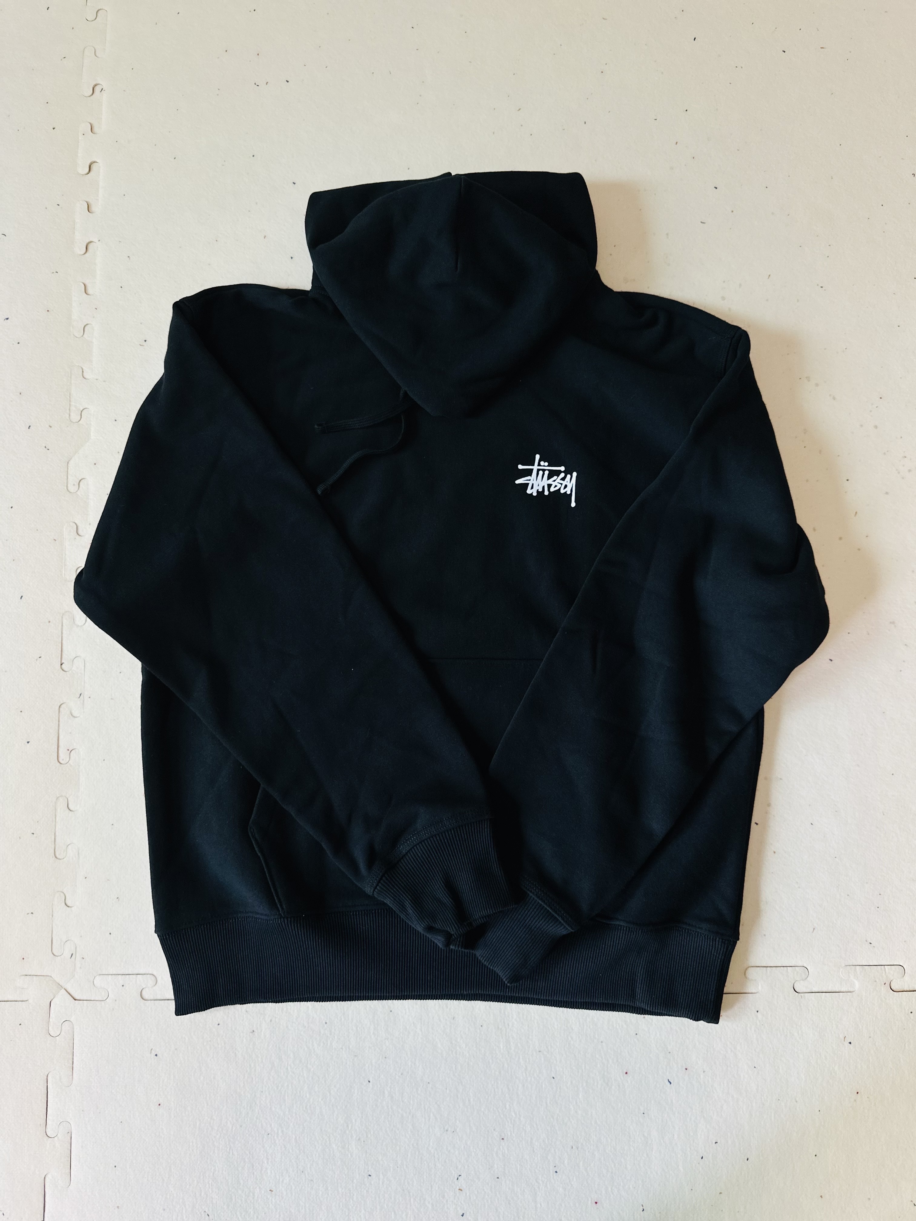 Stussy Basic Stussy Hoodie Black 2023 착용 스타일 - 2