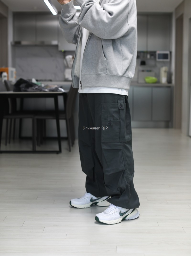 Nike V2K Run White Fir 착용 스타일 - 1