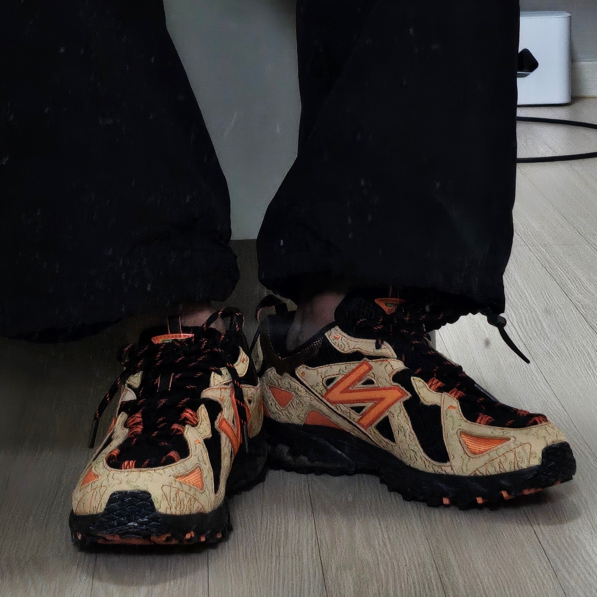 New Balance x Joe Freshgoods Beneath the Surface 610 Lil Desert Brown - D Standard 착용 스타일 - 1