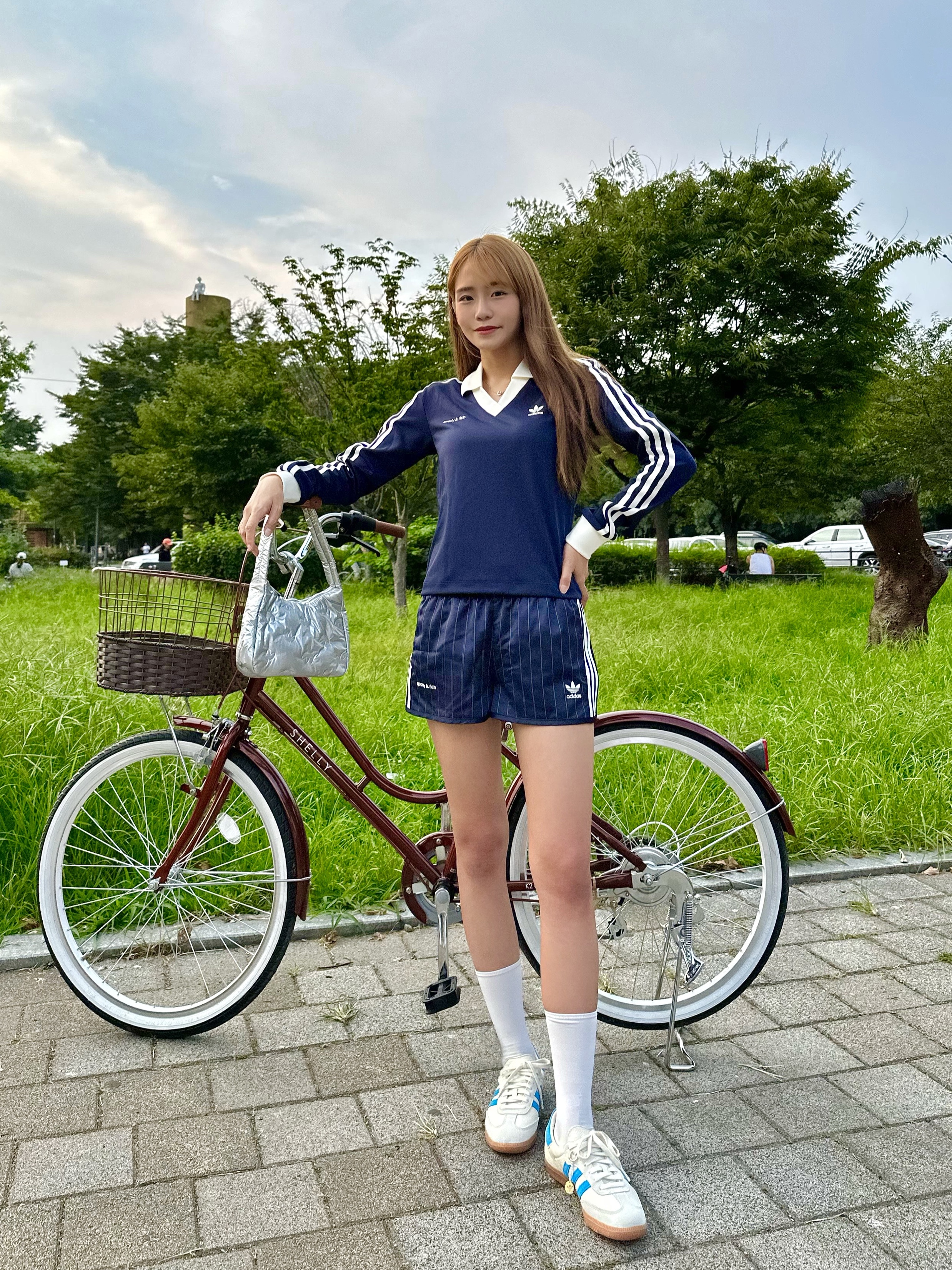 Adidas x Sporty & Rich Samba Cream Blue, (W) Adidas x Sporty & Rich Long Sleeve Football Jersey Legend Ink - KR Sizing 착용 스타일