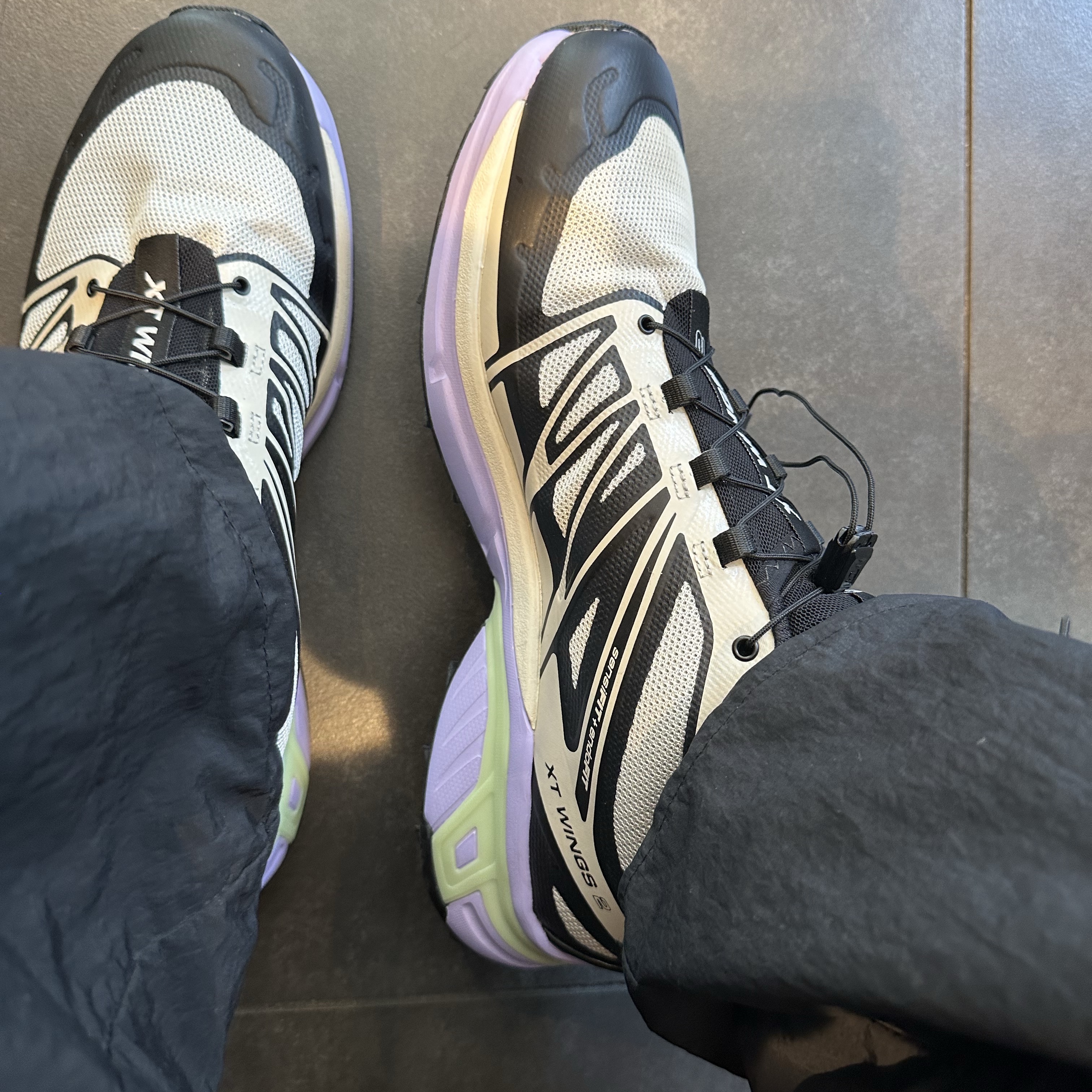 Salomon XT-Wings 2 Nimbus Cloud 착용 스타일 - 2