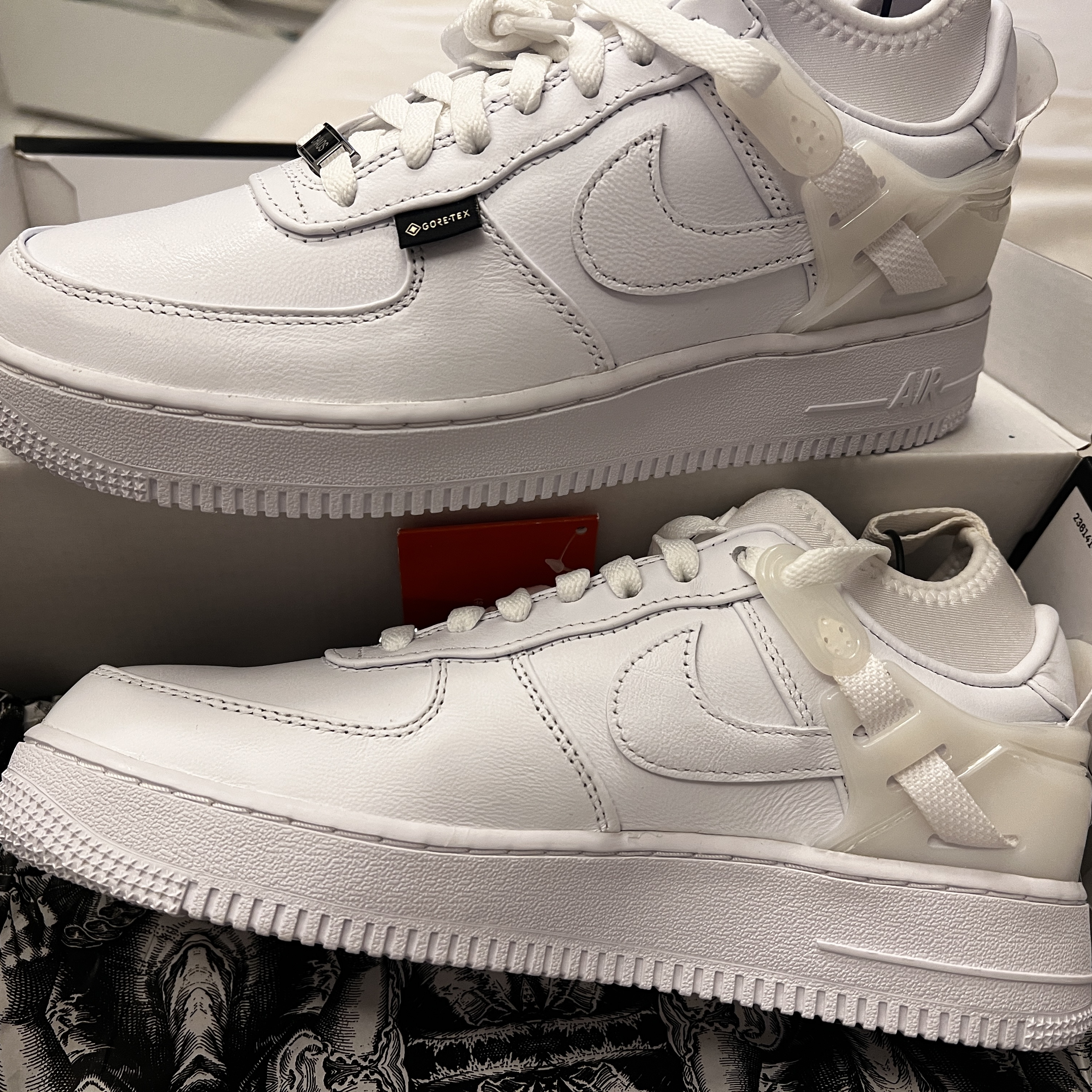 Nike x Undercover Air Force 1 Low SP White 착용 스타일