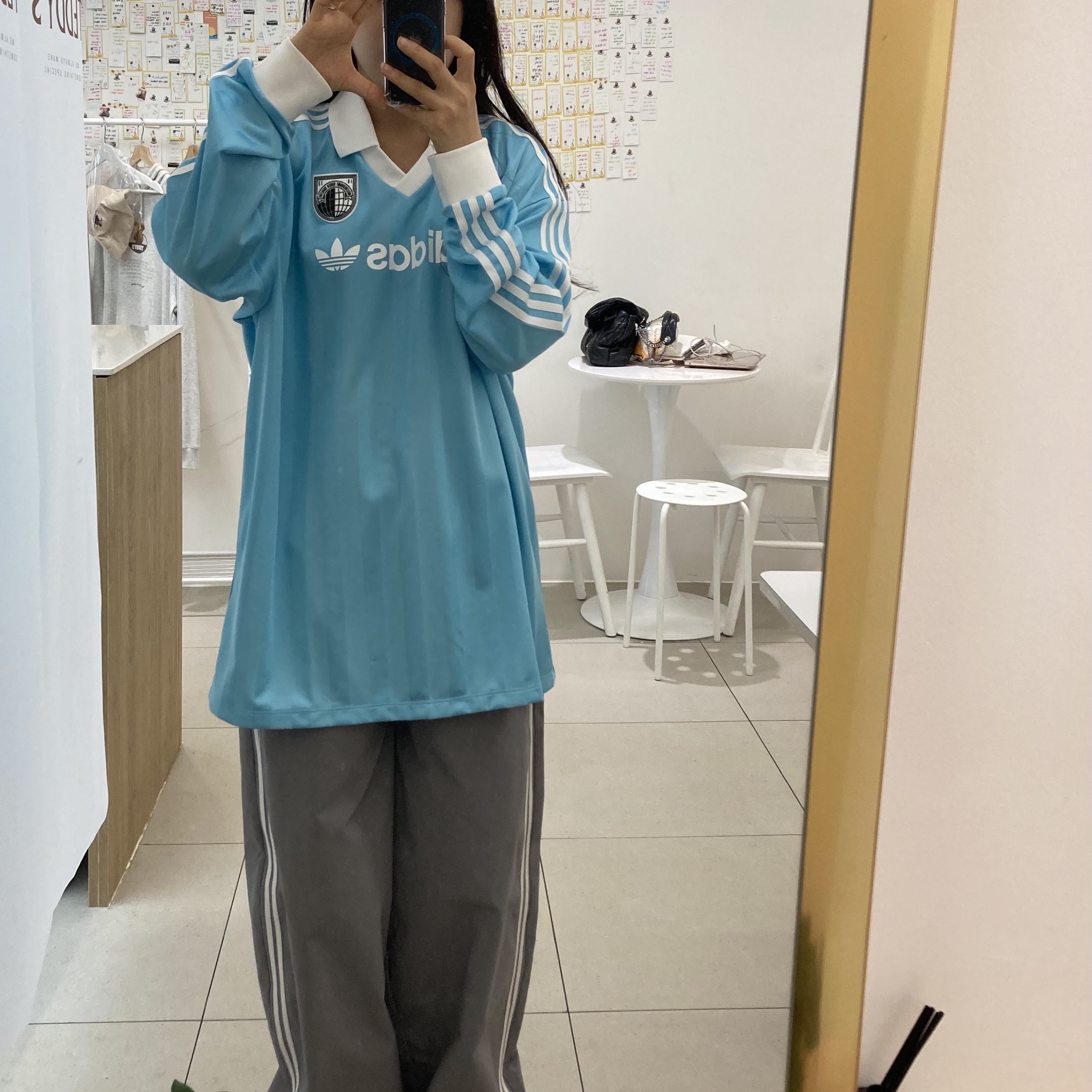 (W) Adidas Football Long Sleeve T-Shirt Light Aqua - US Sizing, Adidas Yeezy Slide Slate Grey 착용 스타일 - 1