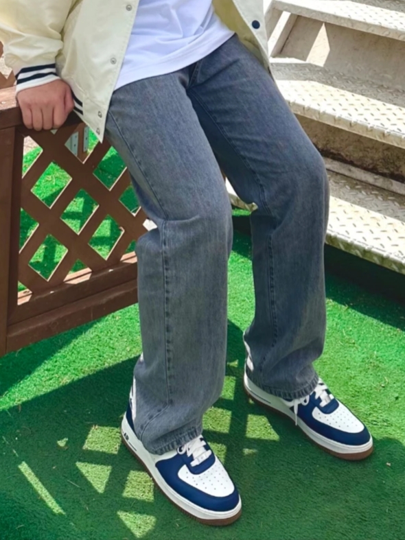 Nike Air Force 1 '07 LV8 Midnight Navy 착용 스타일 - 3