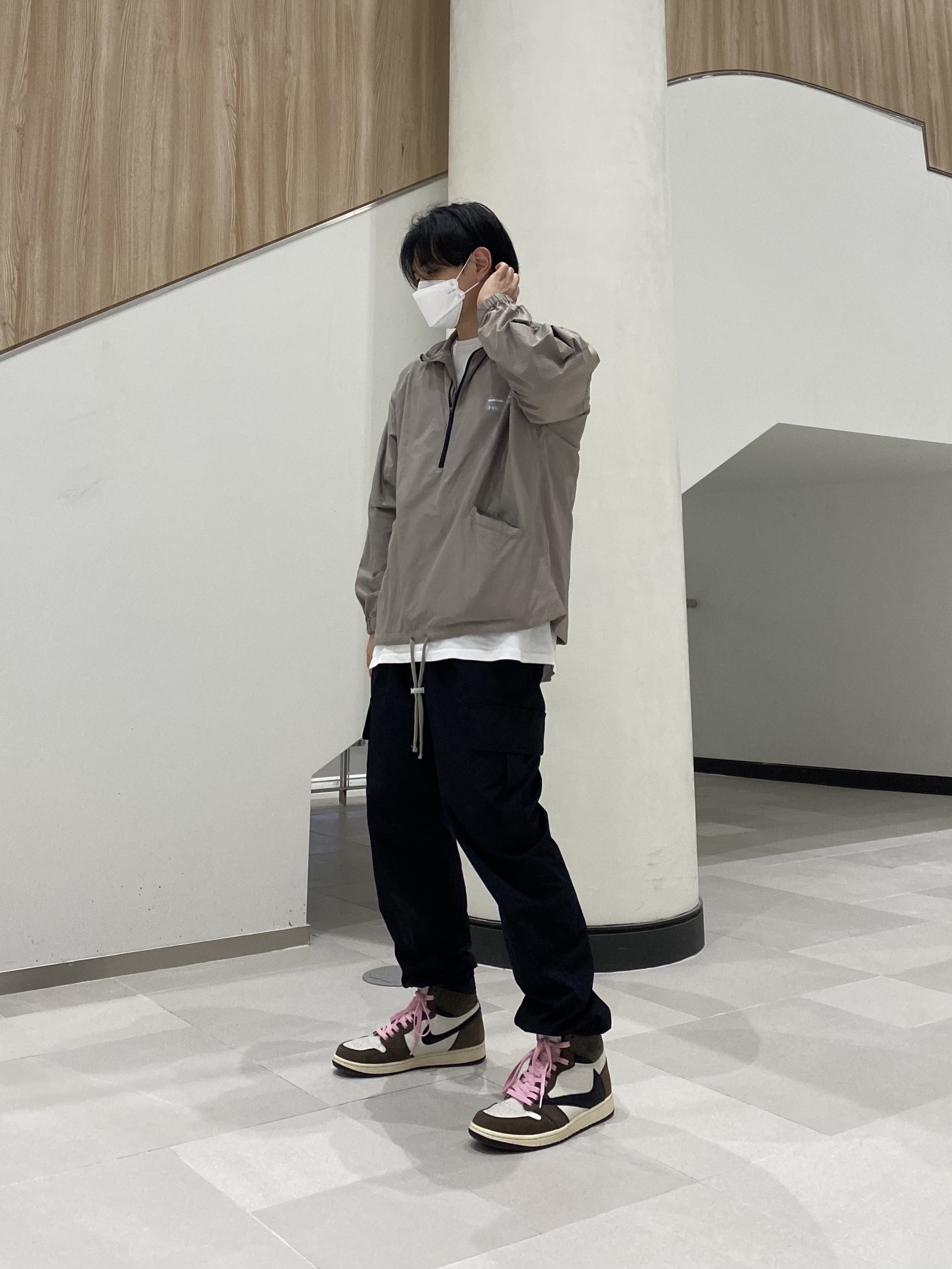 Jordan 1 x Travis Scott Retro High OG SP Mocha 착용 스타일