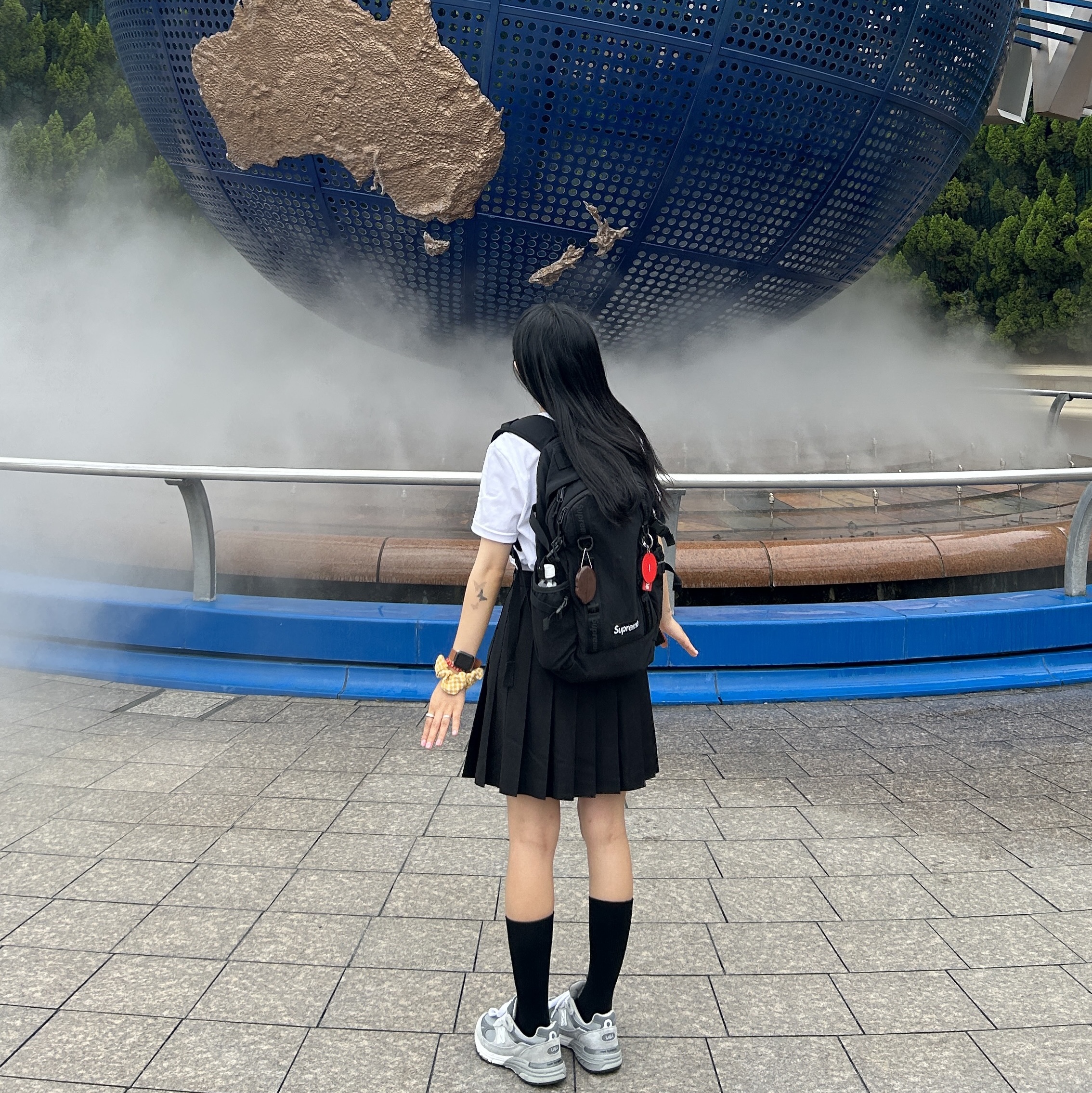 Supreme Backpack Black - 20FW, (W) New Balance 993 Made in USA Grey - B Standard 착용 스타일 - 2