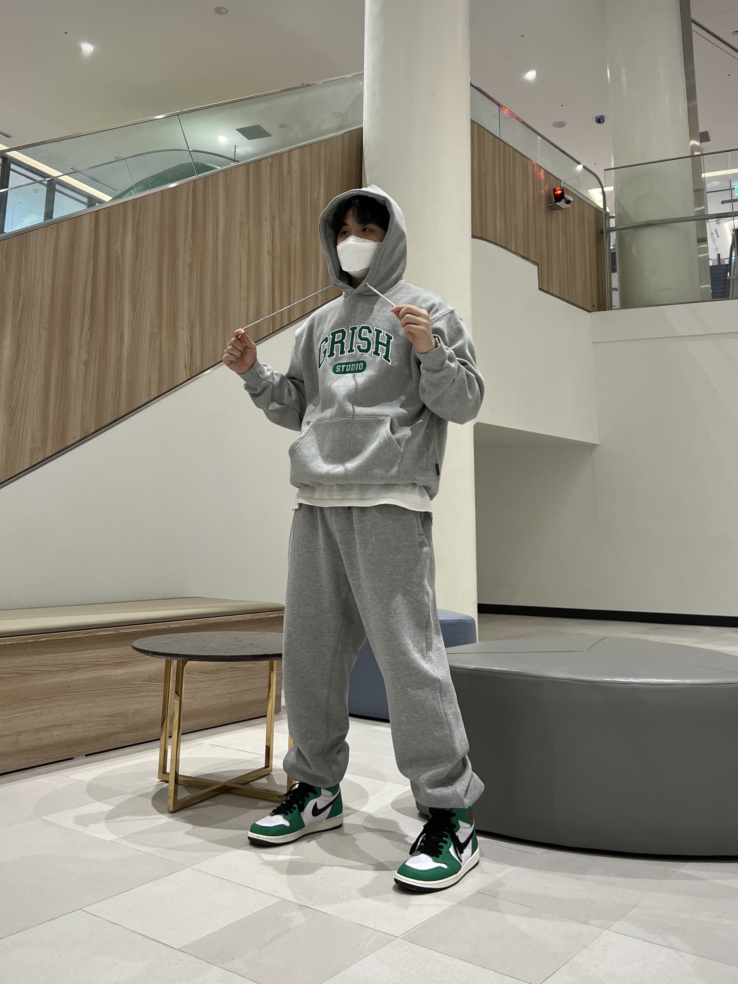 (W) Jordan 1 Retro High OG Lucky Green 착용 스타일