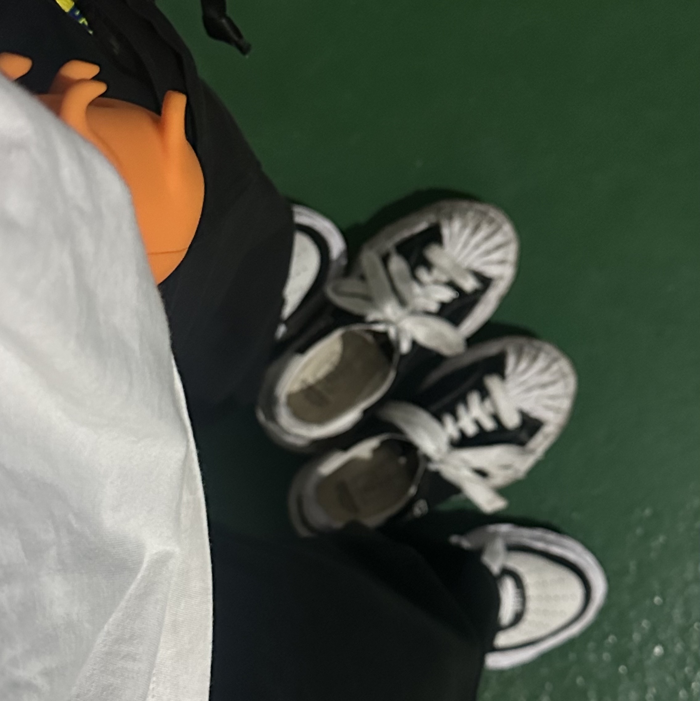 Maison Mihara Yasuhiro Wayne OG Sole Leather Low-top Sneakers Black White, Maison Mihara Yasuhiro Blakey OG Sole Canvas Low-top Sneakers Black White 착용 스타일