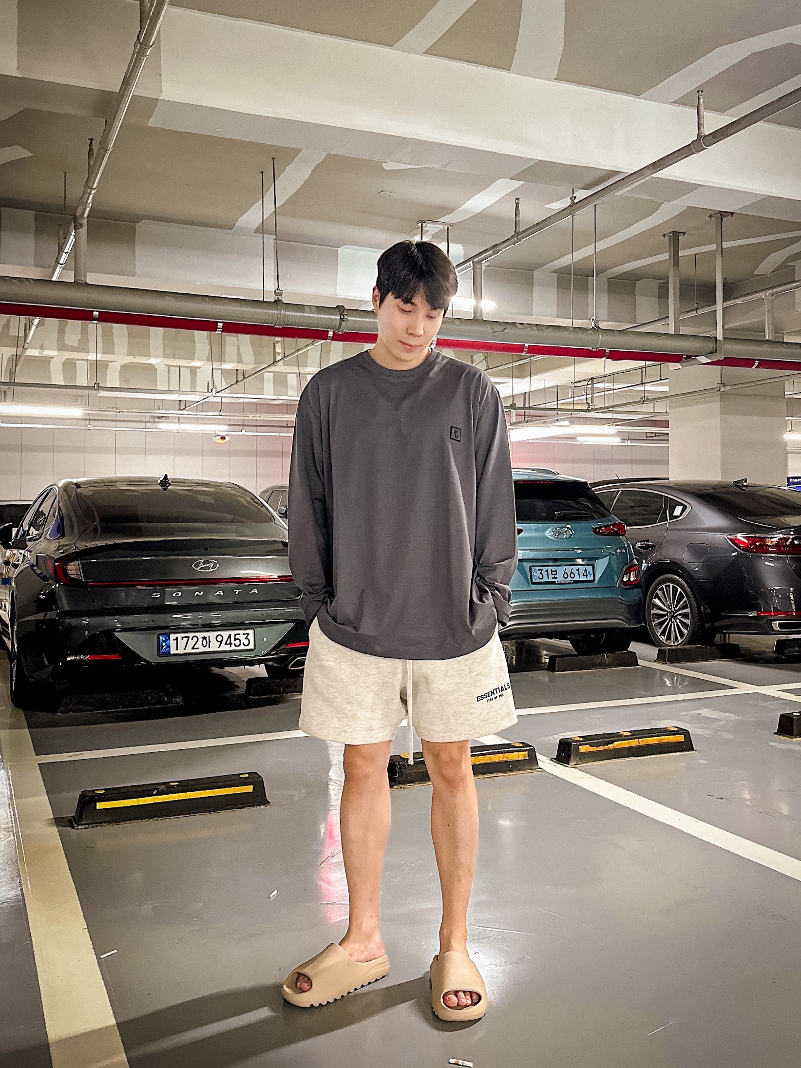 Wooyoungmi Cotton Back Logo Long Sleeve T-shirt Grey - 23SS 착용 스타일