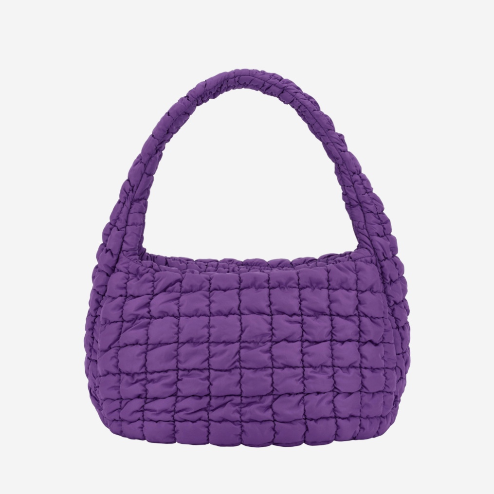COS Quilted Oversized Shoulder Bag Purple 착용 스타일