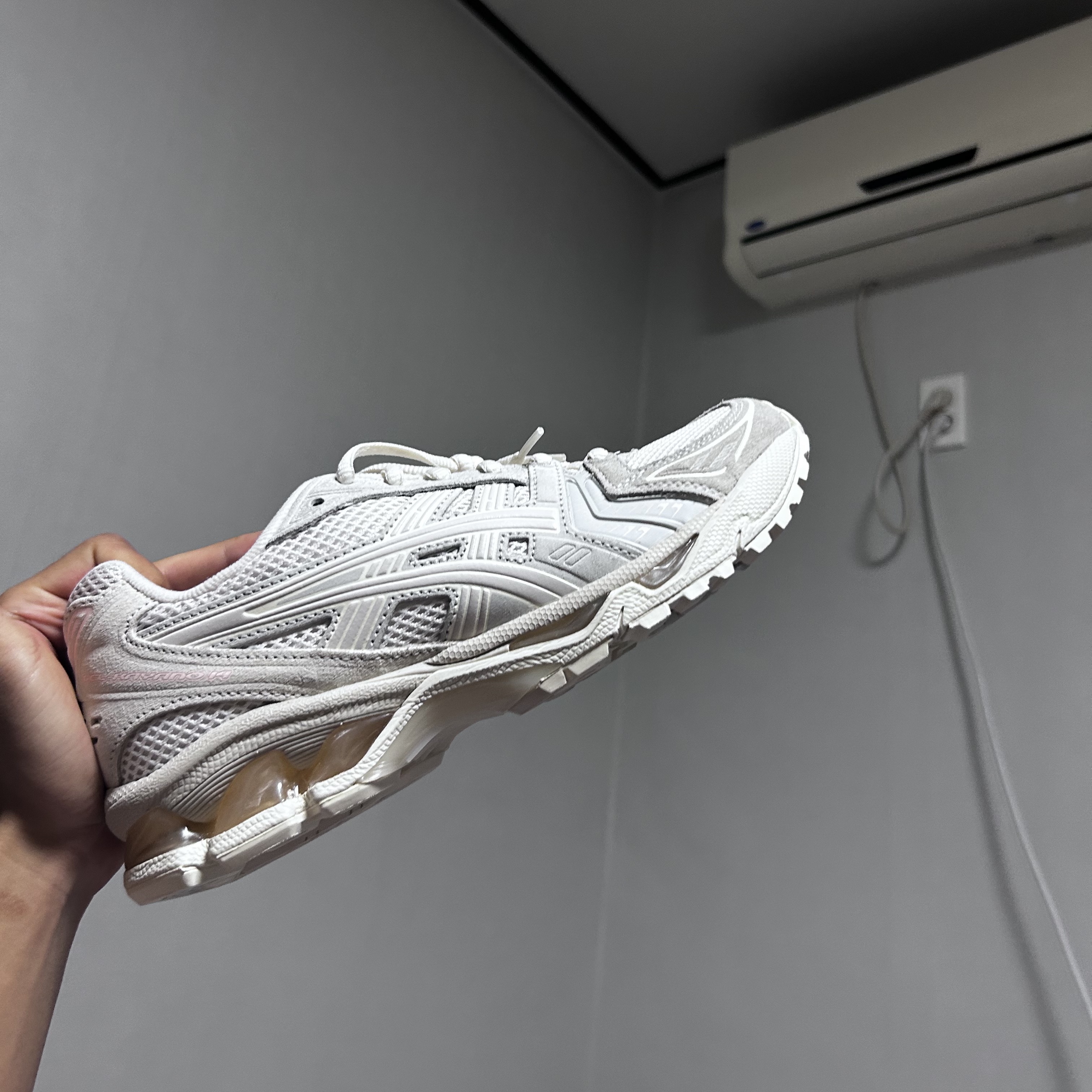 (W) Asics Gel-Kayano 14 Cream Blush 착용 스타일