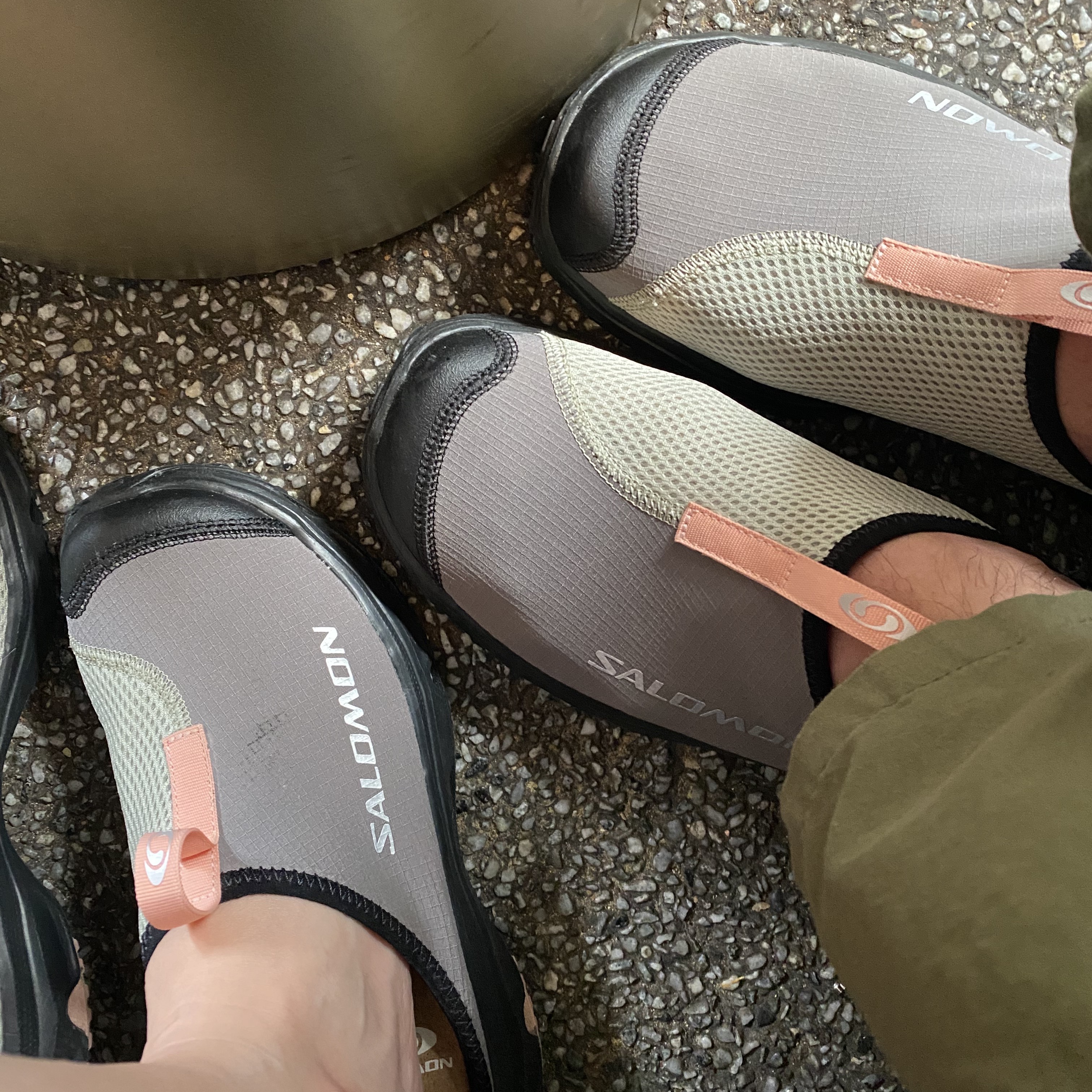 Salomon RX Slide 3.0 Pewter 착용 스타일