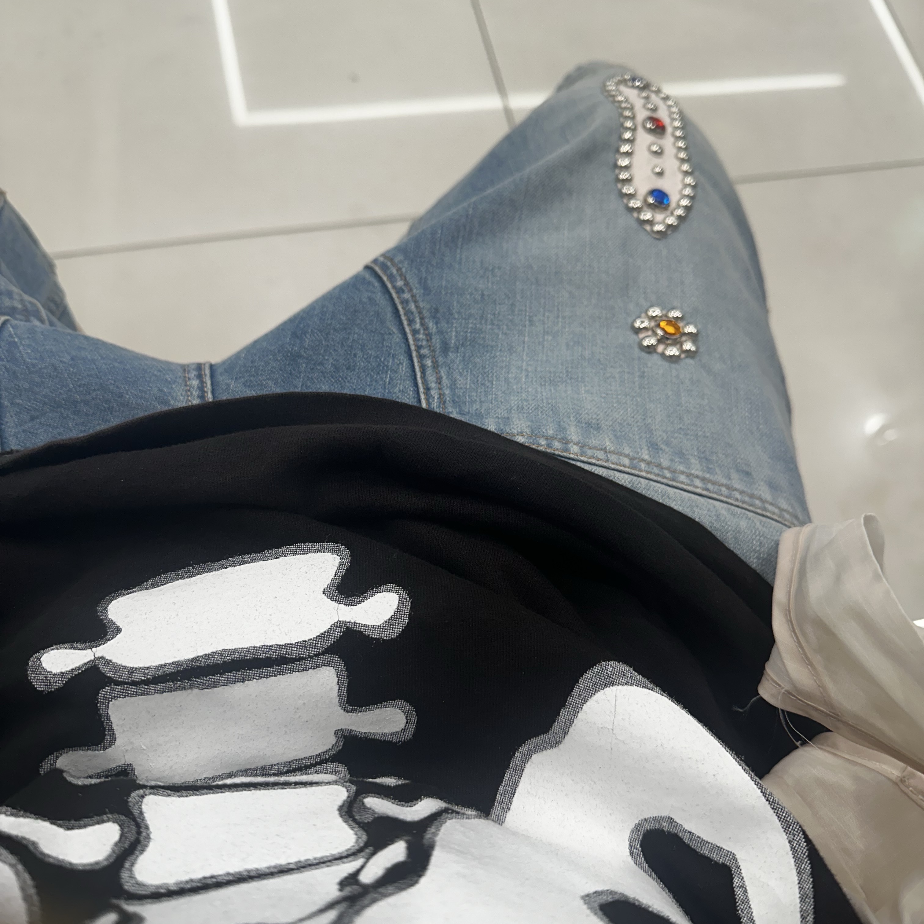 Rick Owens Suede Vintage Sneakers Black Milk White, Kapital 14 oz. Denim Short Pants Studs Remake Indigo (Processing) 착용 스타일 - 2