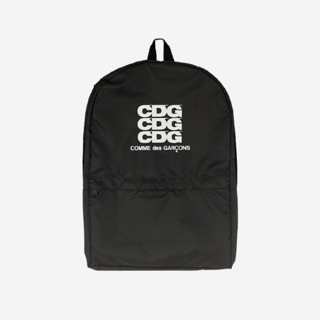 CDG Backpack Black 착용 스타일