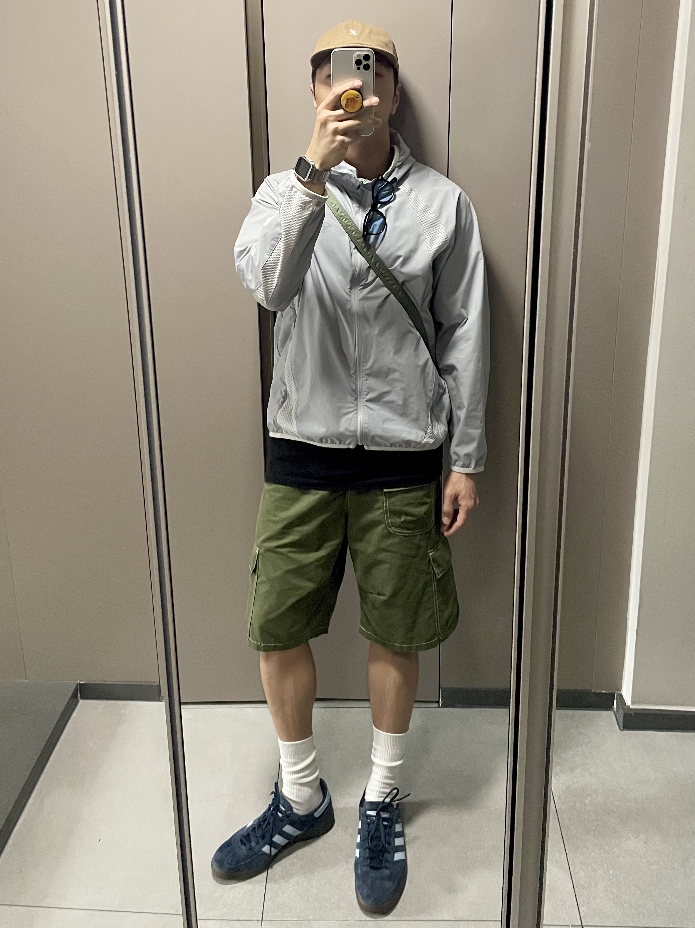 Adidas Spezial Handball Collegiate Navy, Sansan Gear Mesh Jacket Sky Blue - 22SS 착용 스타일