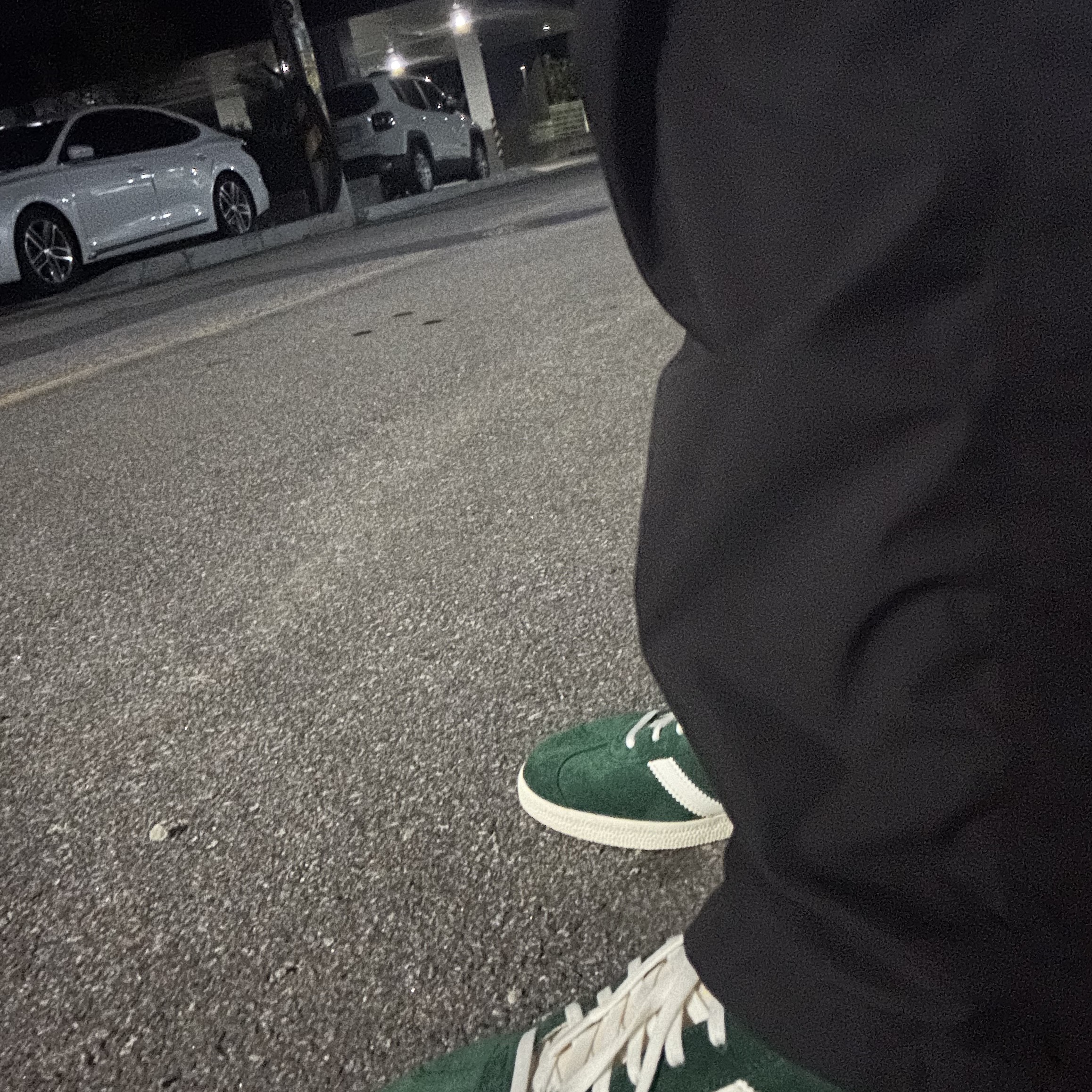 Adidas Gazelle Dark Green Cream White 착용 스타일