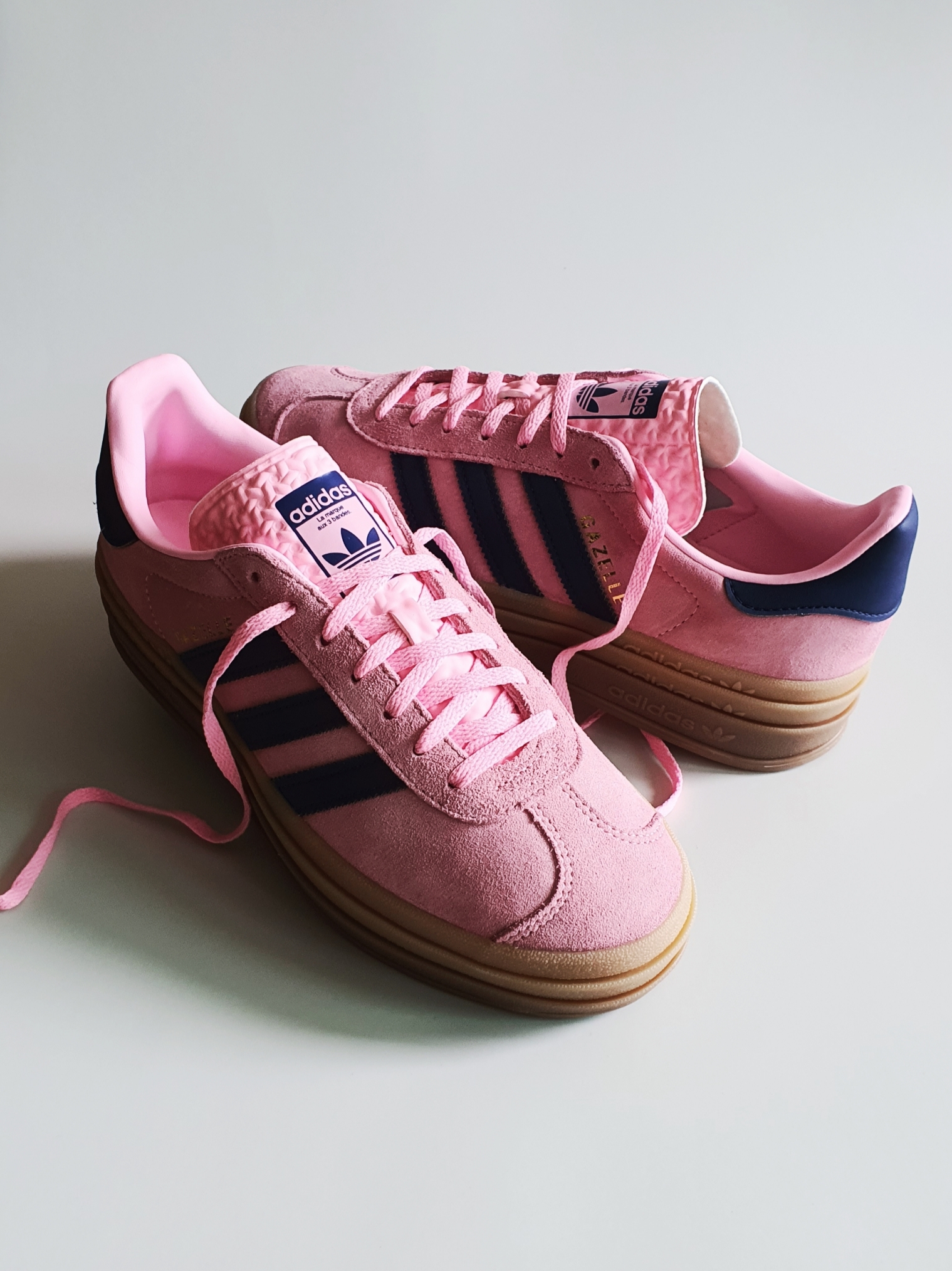(W) Adidas Gazelle Bold Pink Glow Victory Blue 착용 스타일