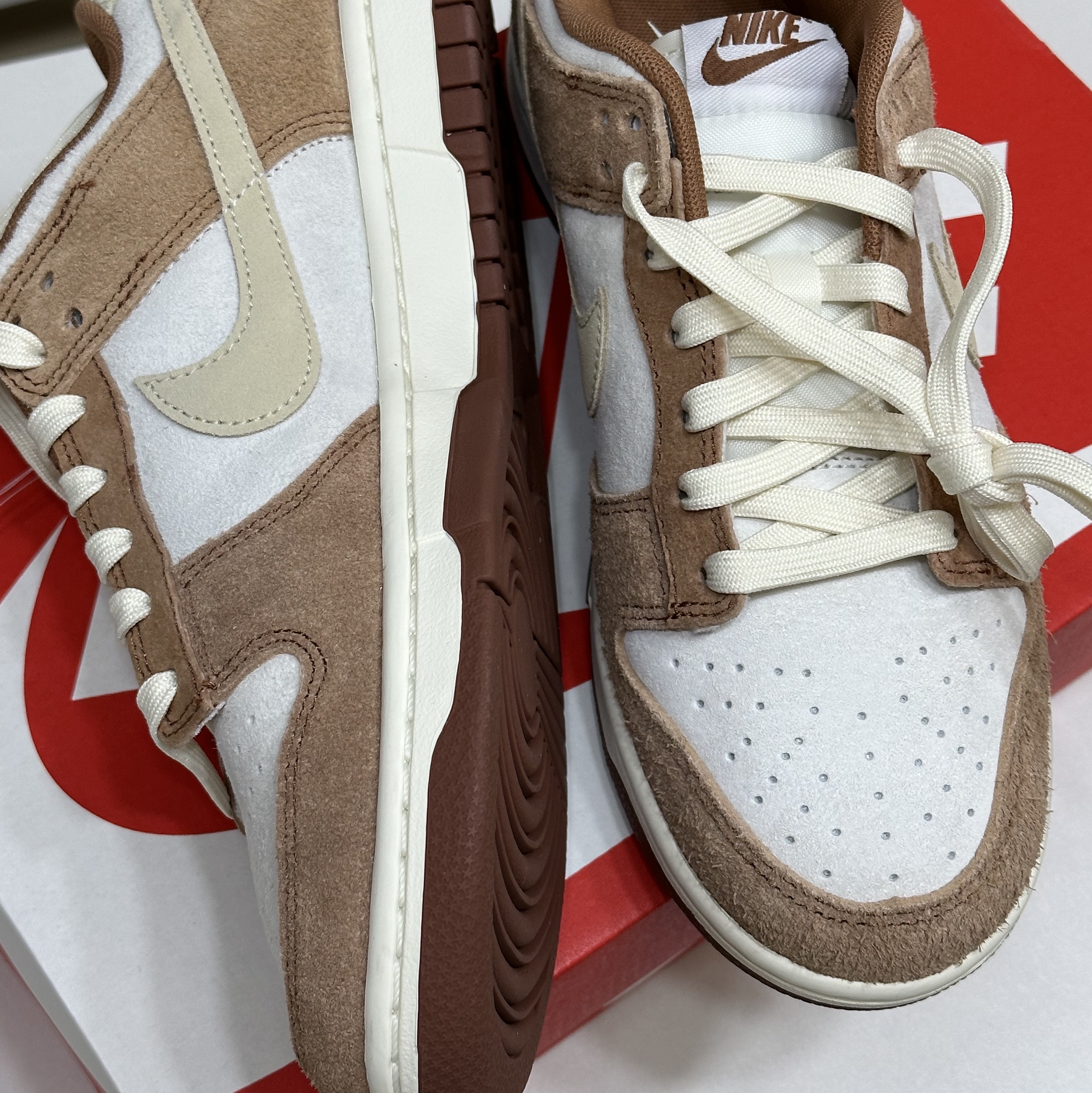 Nike Dunk Low Pro Premium Medium Curry 착용 스타일 - 2