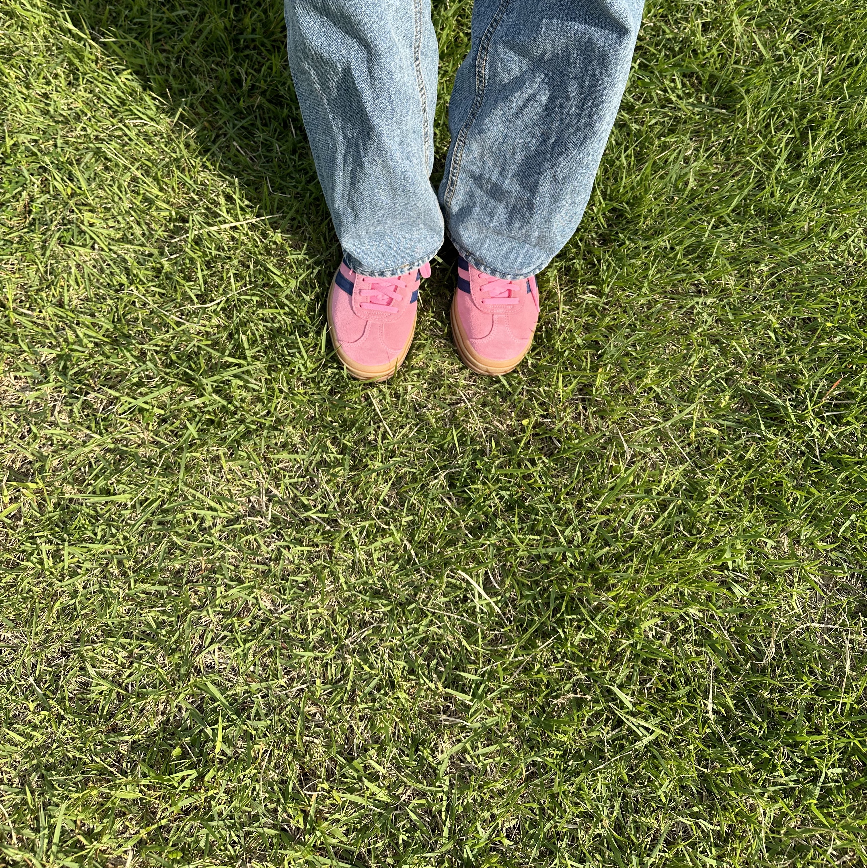 (W) Adidas Gazelle Bold Pink Glow Victory Blue 착용 스타일