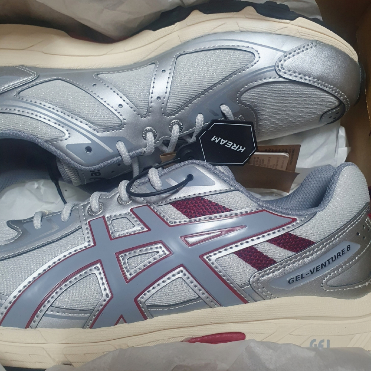 (W) Asics Gel-Venture 6 Glacier Grey Sheet Rock 착용 스타일