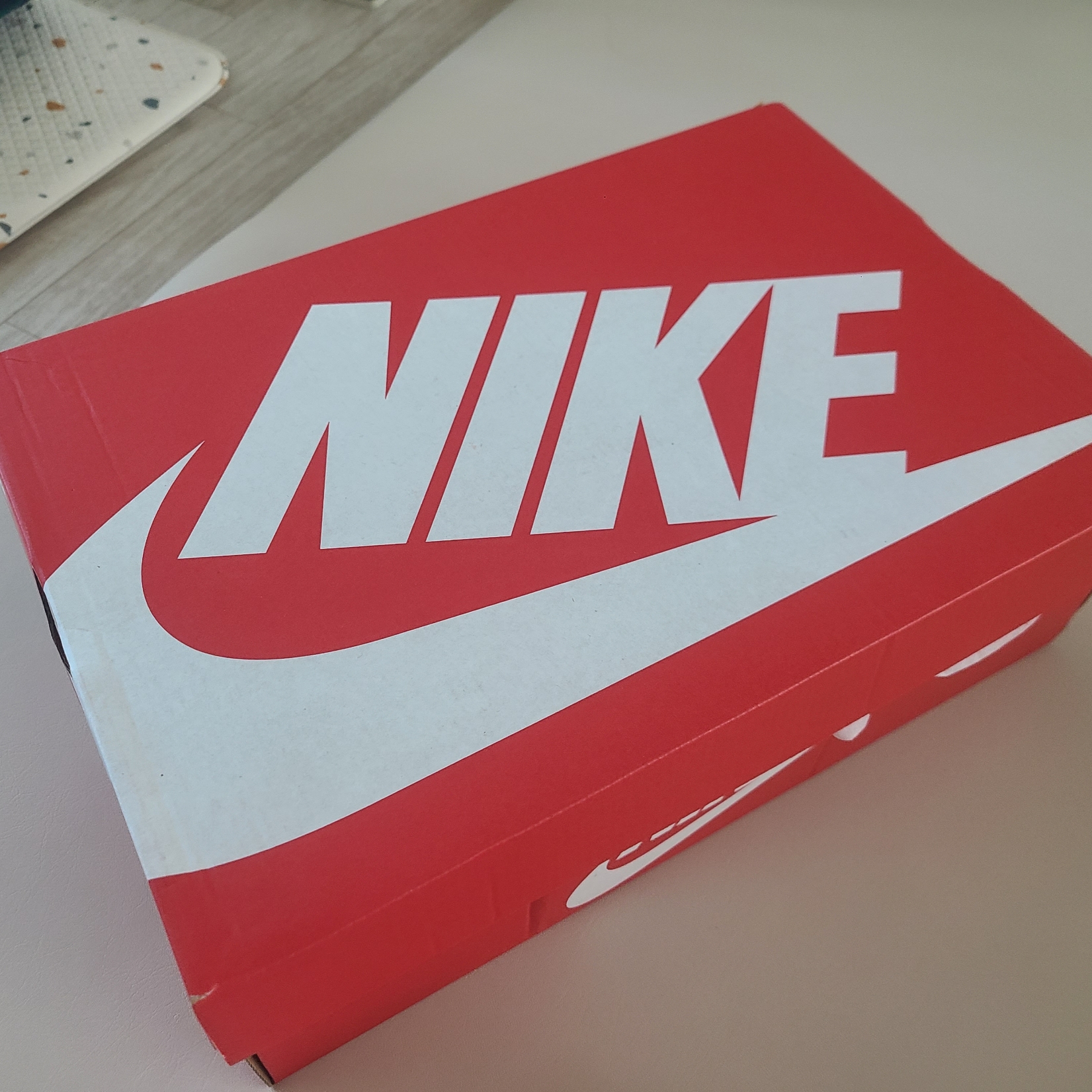 Nike P-6000 Flat Pewter Light Iron Ore 착용 스타일 - 1