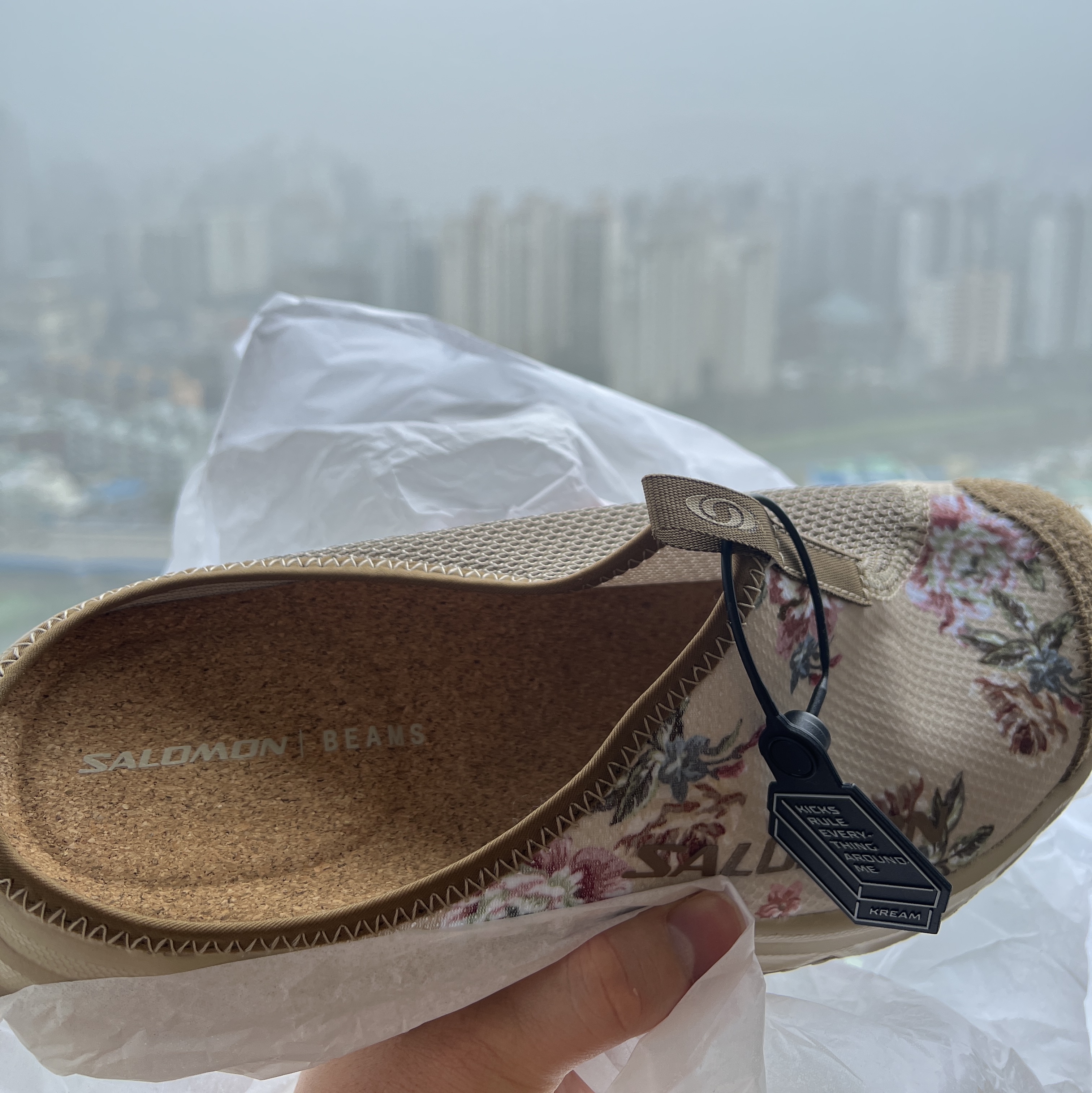 Salomon x Beams RX Slide 3.0 Safari 착용 스타일 - 1