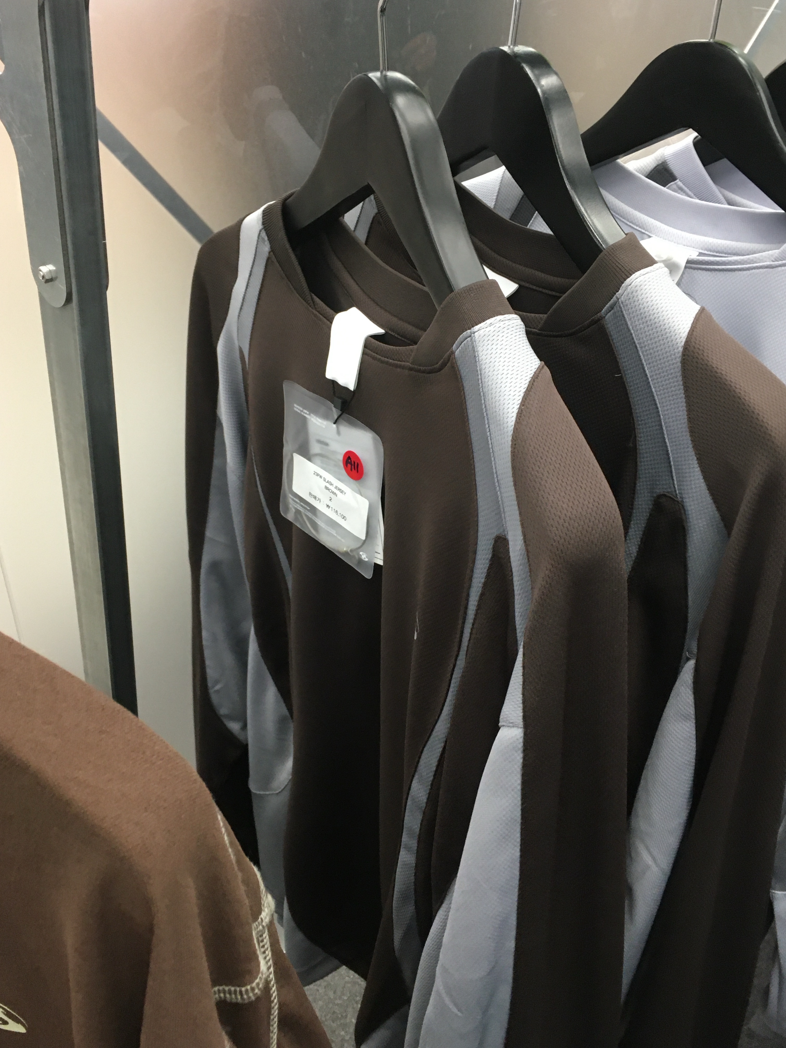 Sansan Gear Stitch Long Sleeves Black - 23FW, Sansan Gear Eclipse Pocket Jacket Blue Charcoal - 23FW 착용 스타일 - 5