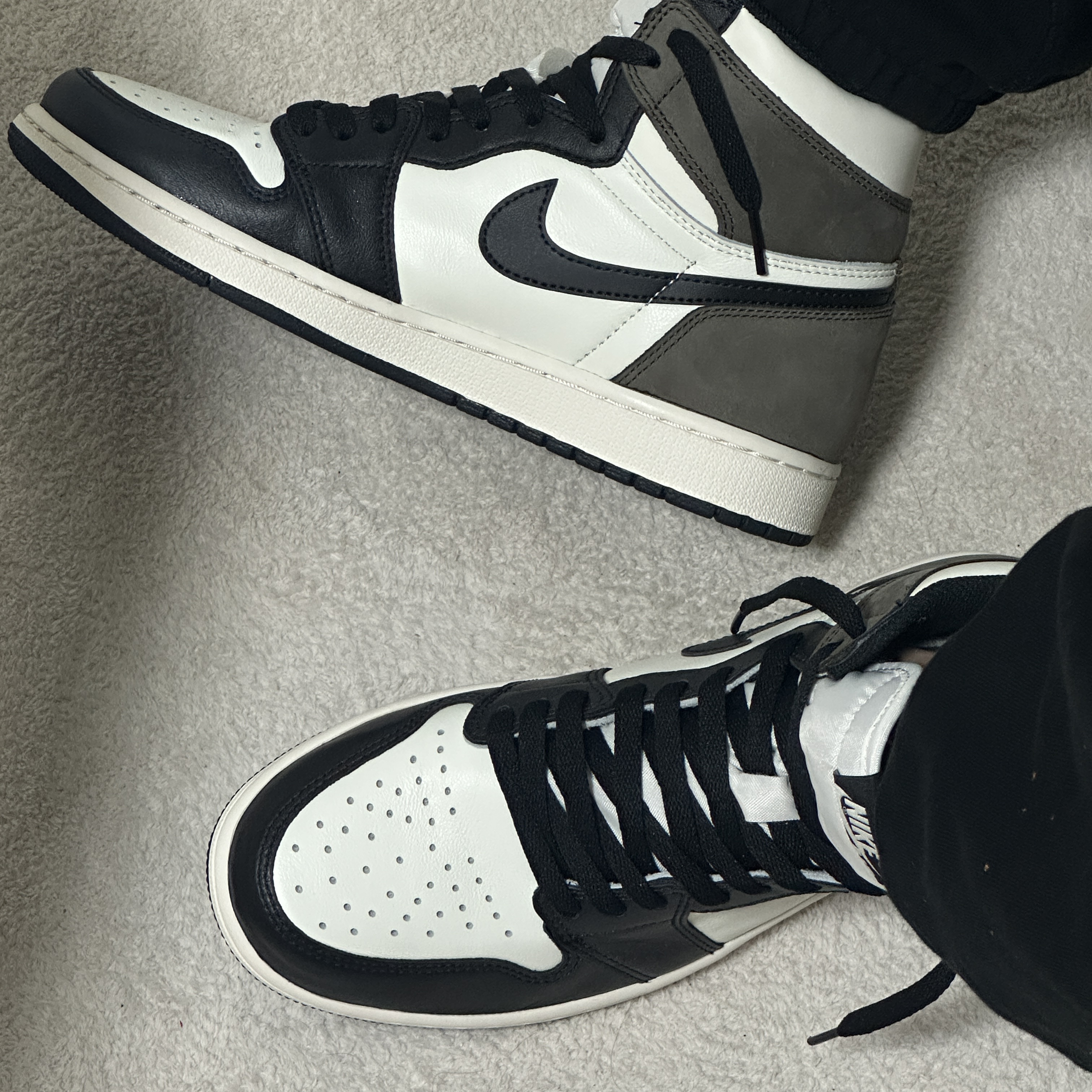 Jordan 1 Retro High OG Black Mocha 착용 스타일