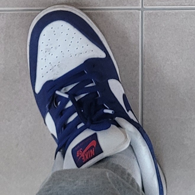 Nike SB Dunk Low Pro Premium Deep Royal Blue 착용 스타일