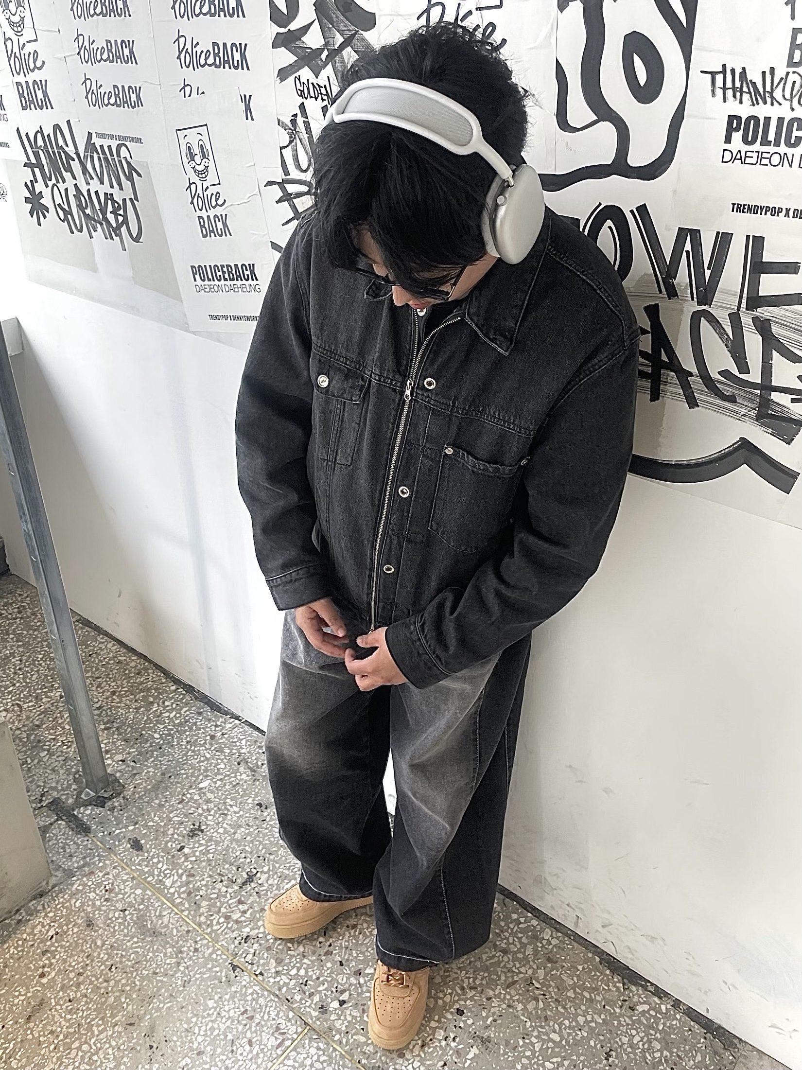 Nike Air Force 1 '07 WB Flax, Apple AirPods Max Lightning Silver (Korean Ver.) 착용 스타일 - 4