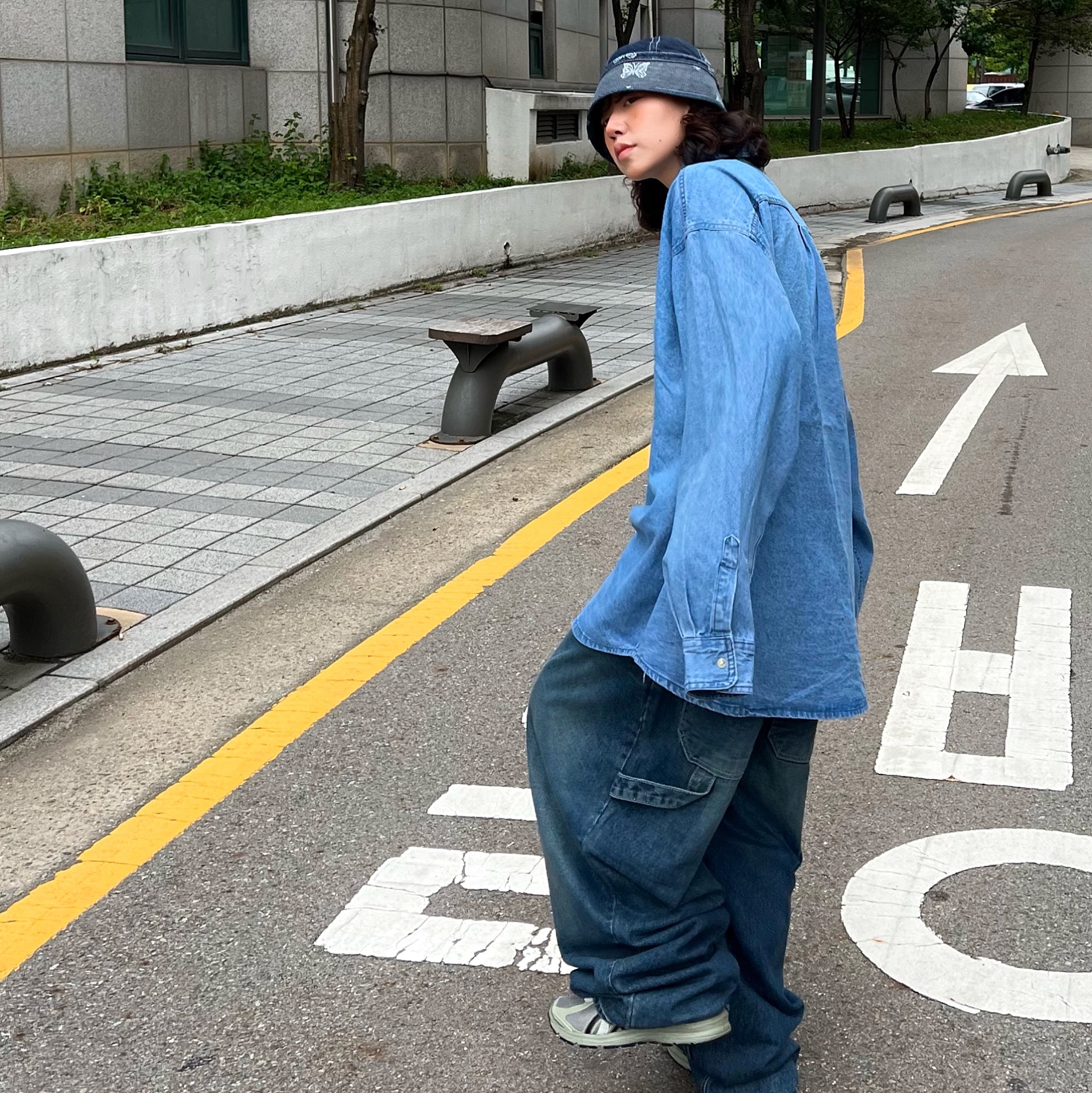 Asics Jog 100 S Sheet Rock - 2E Wide 착용 스타일 - 2