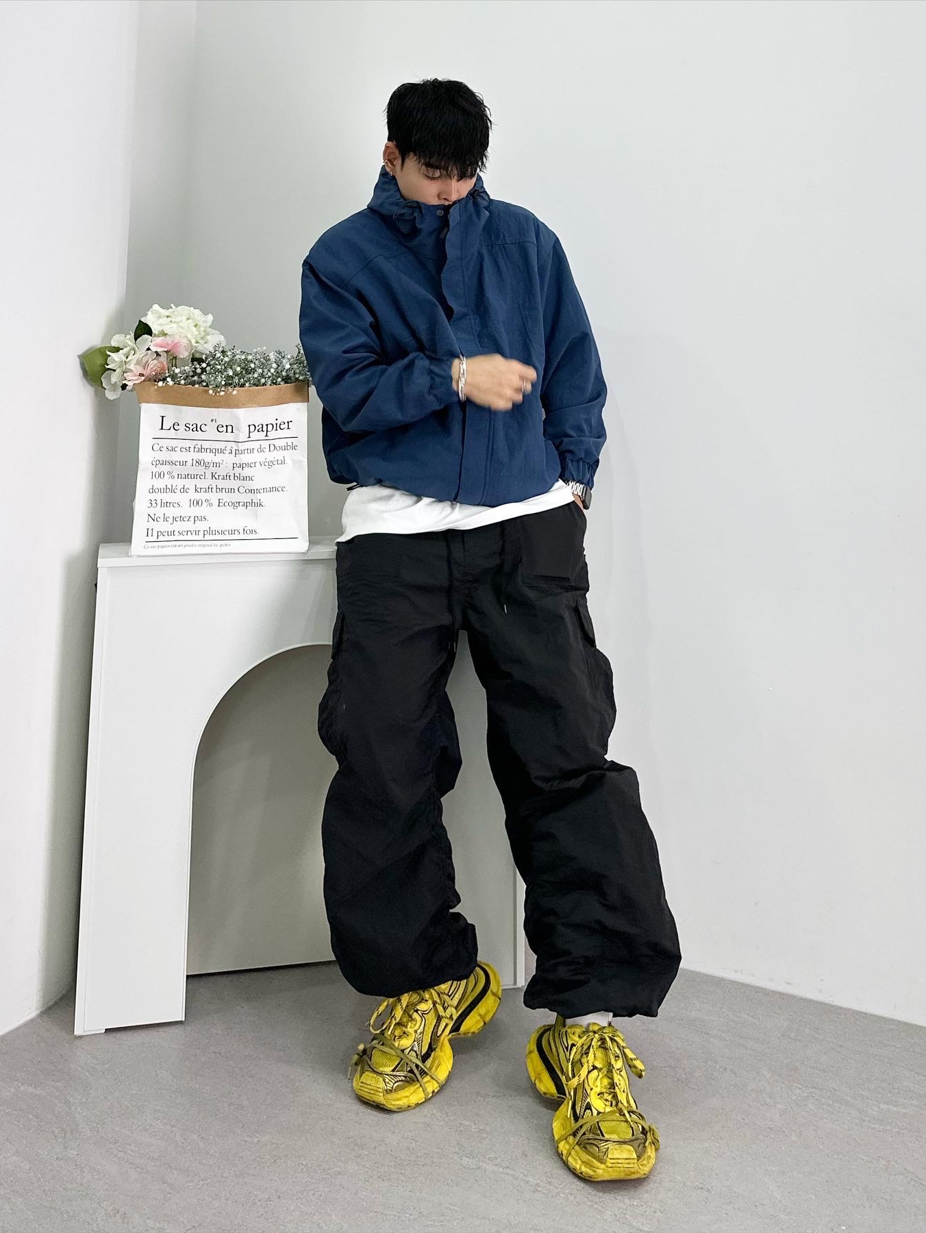 Balenciaga 3XL Sneakers Yellow Black 착용 스타일 - 1