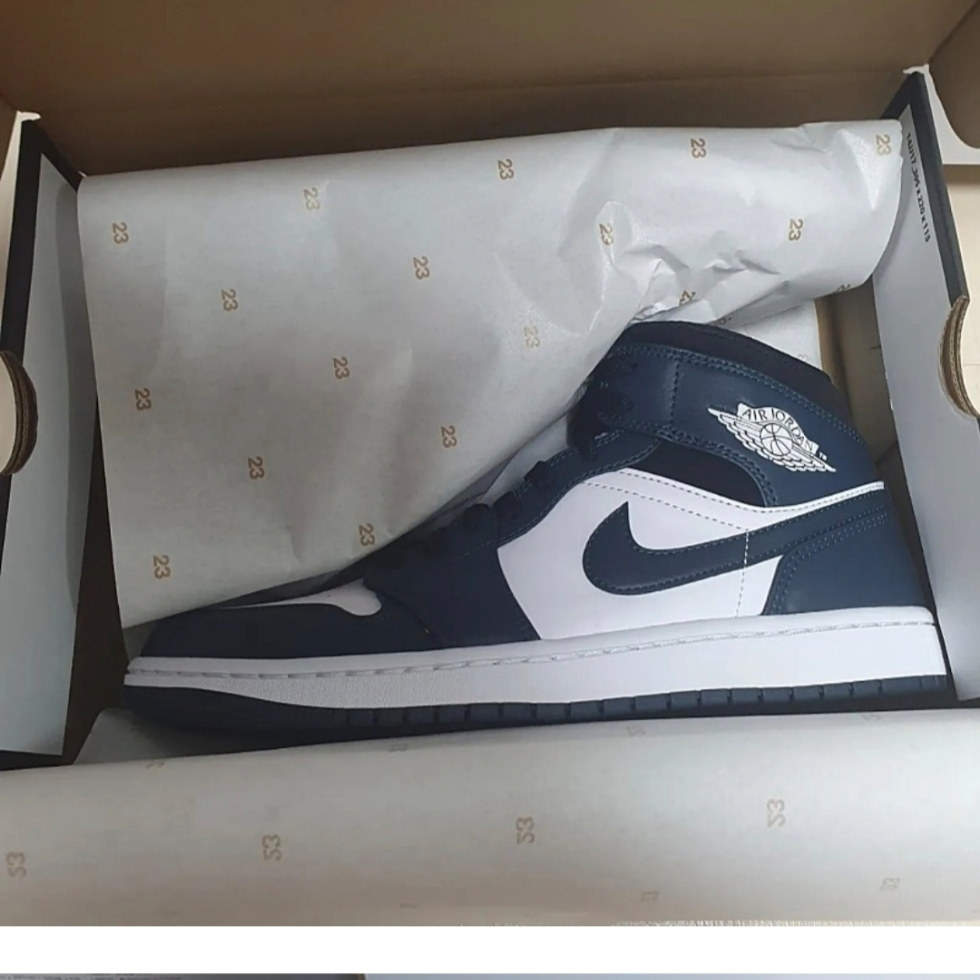 Jordan 1 Mid Dark Teal 착용 스타일