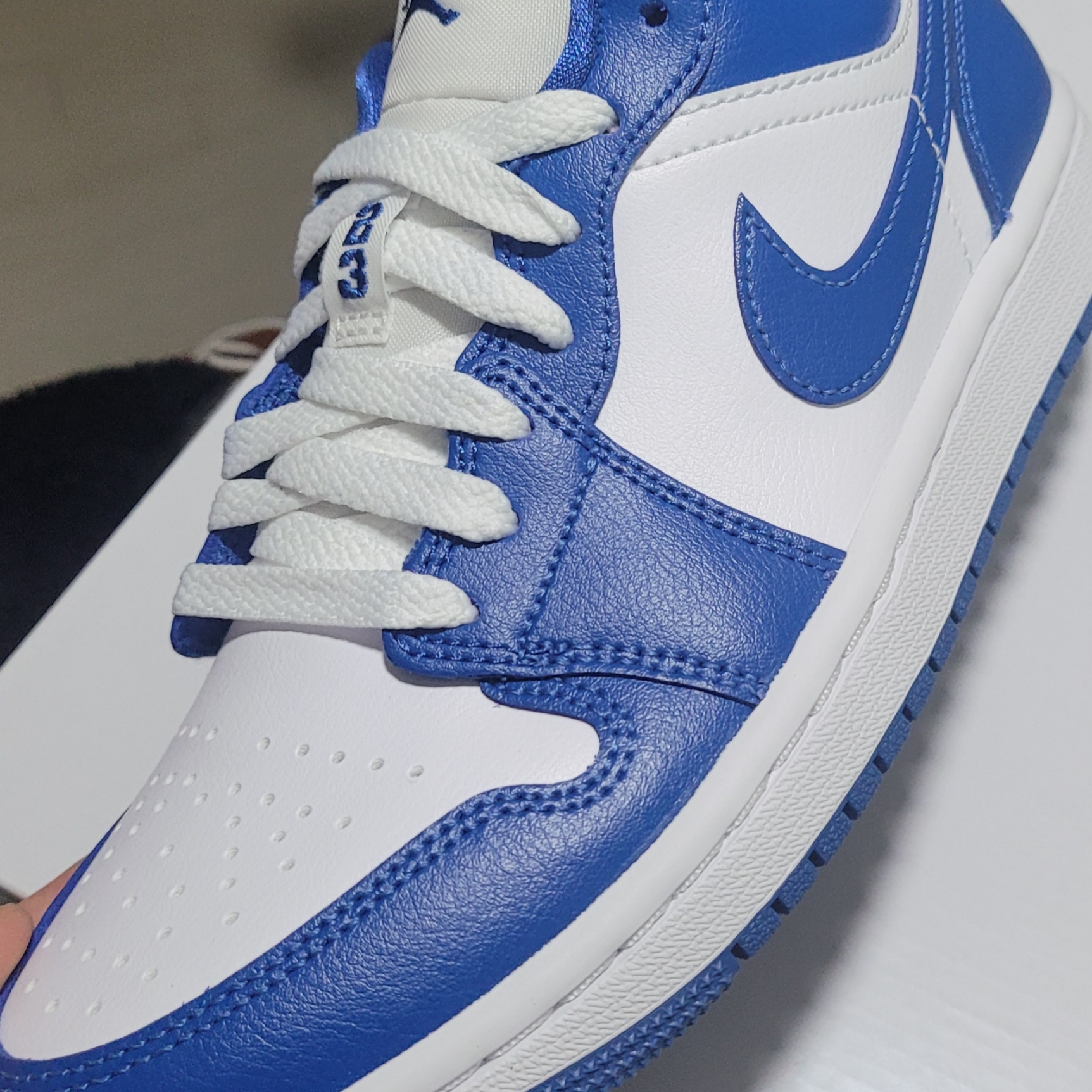 (W) Jordan 1 Low White Dark Marina Blue 착용 스타일