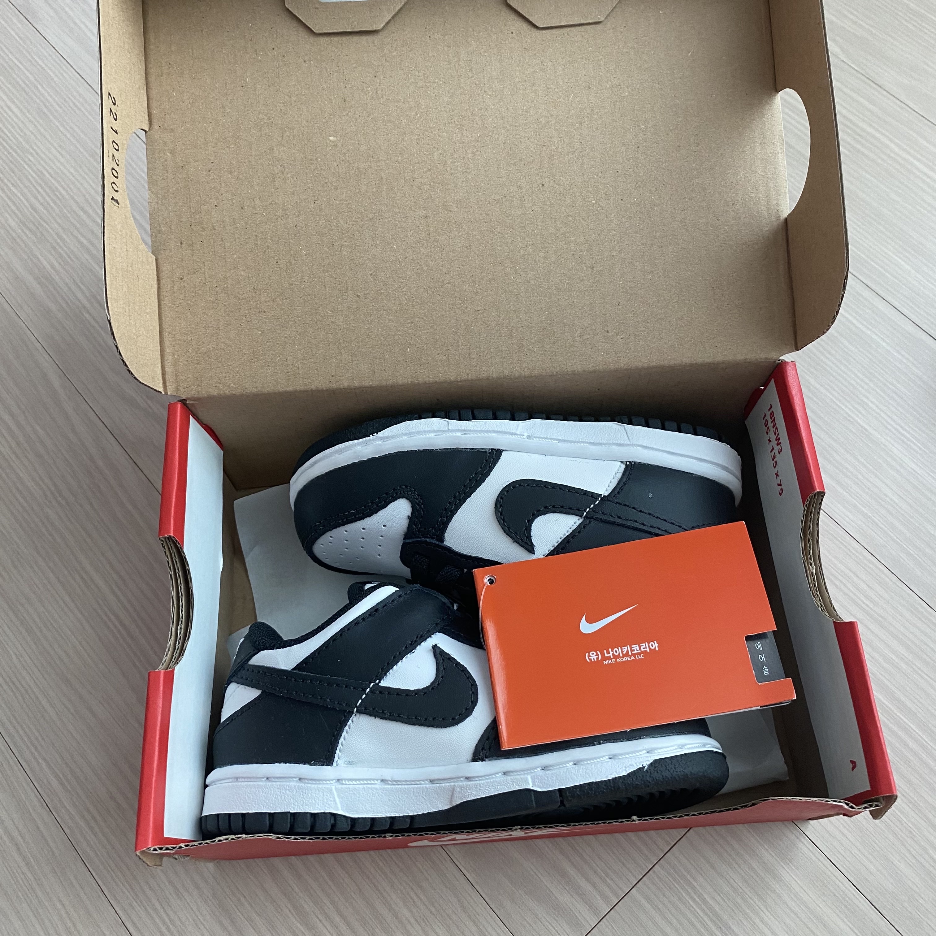 (TD) Nike Dunk Low Black 착용 스타일