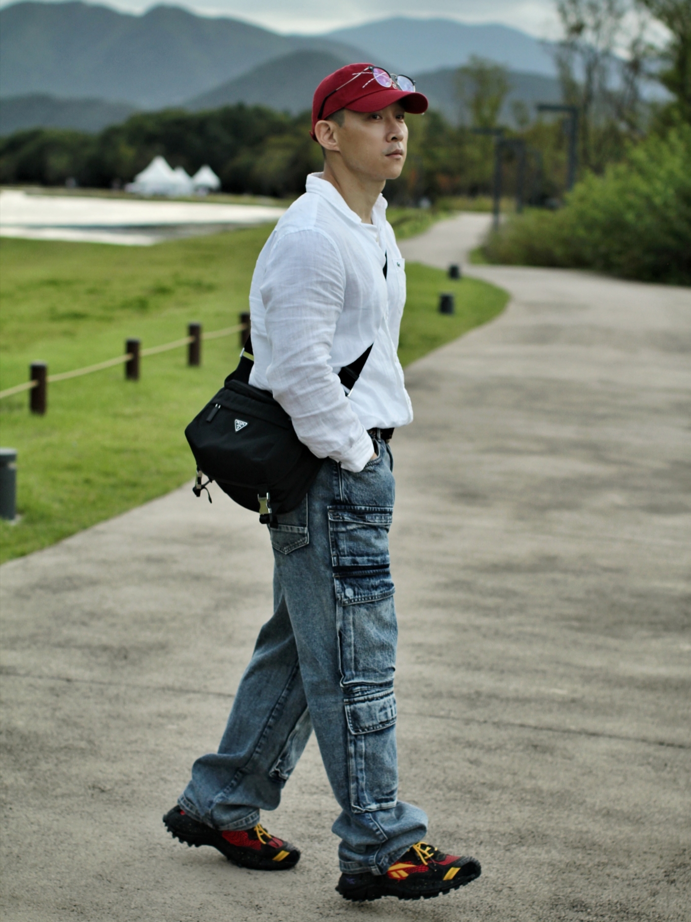 True Religion X Stitch Cap Red, Reebok x A$AP Nast Zig Kinetica II Edge Vector Red Core Black 착용 스타일 - 1