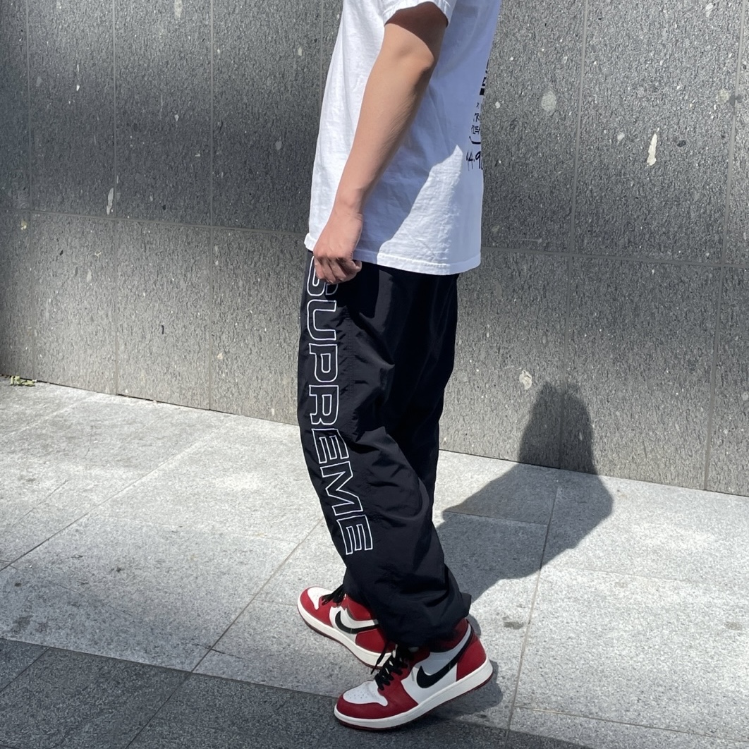 Jordan 1 Retro High OG Chicago 2022, Stussy Old Phone Pigment Dyed T-Shirt Natural 착용 스타일