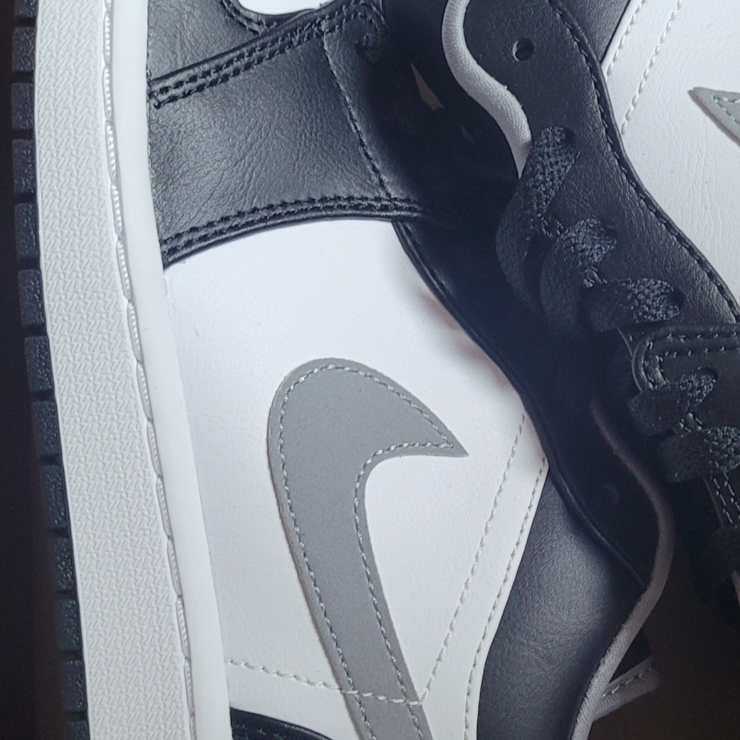 (GS) Jordan 1 Low Black Particle Grey 착용 스타일