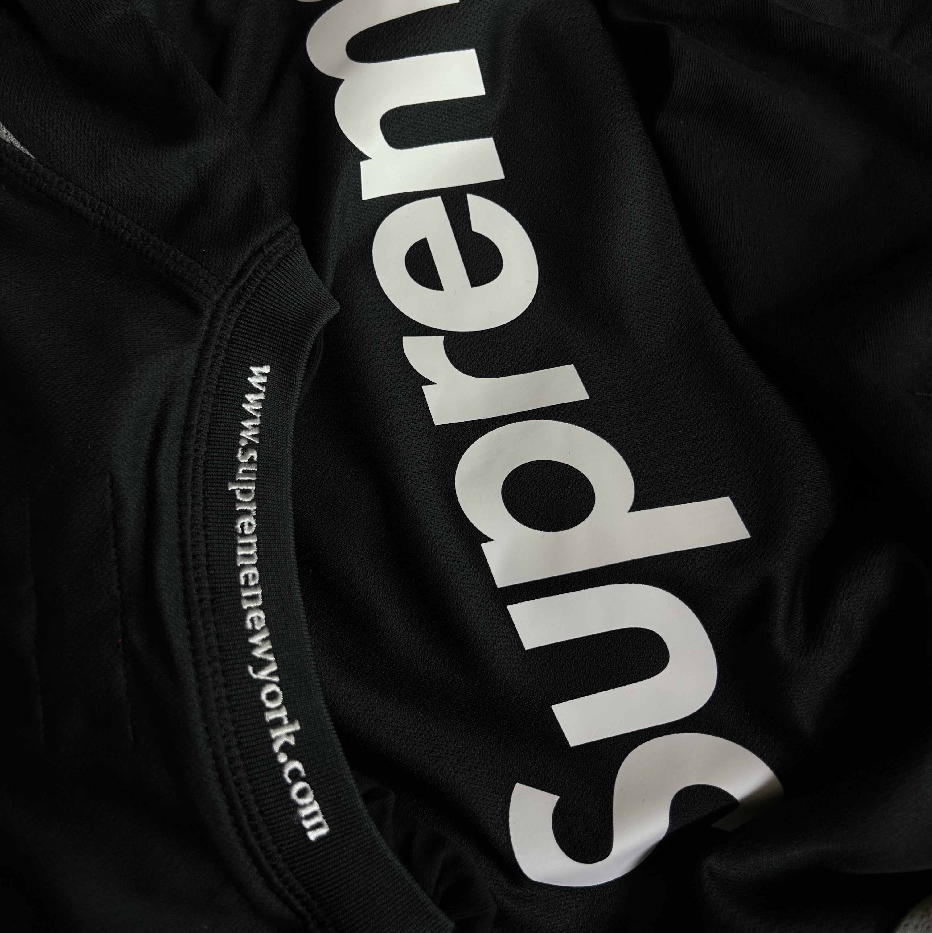 Supreme Hooded Soccer Jersey Black - 23FW 착용 스타일 - 1