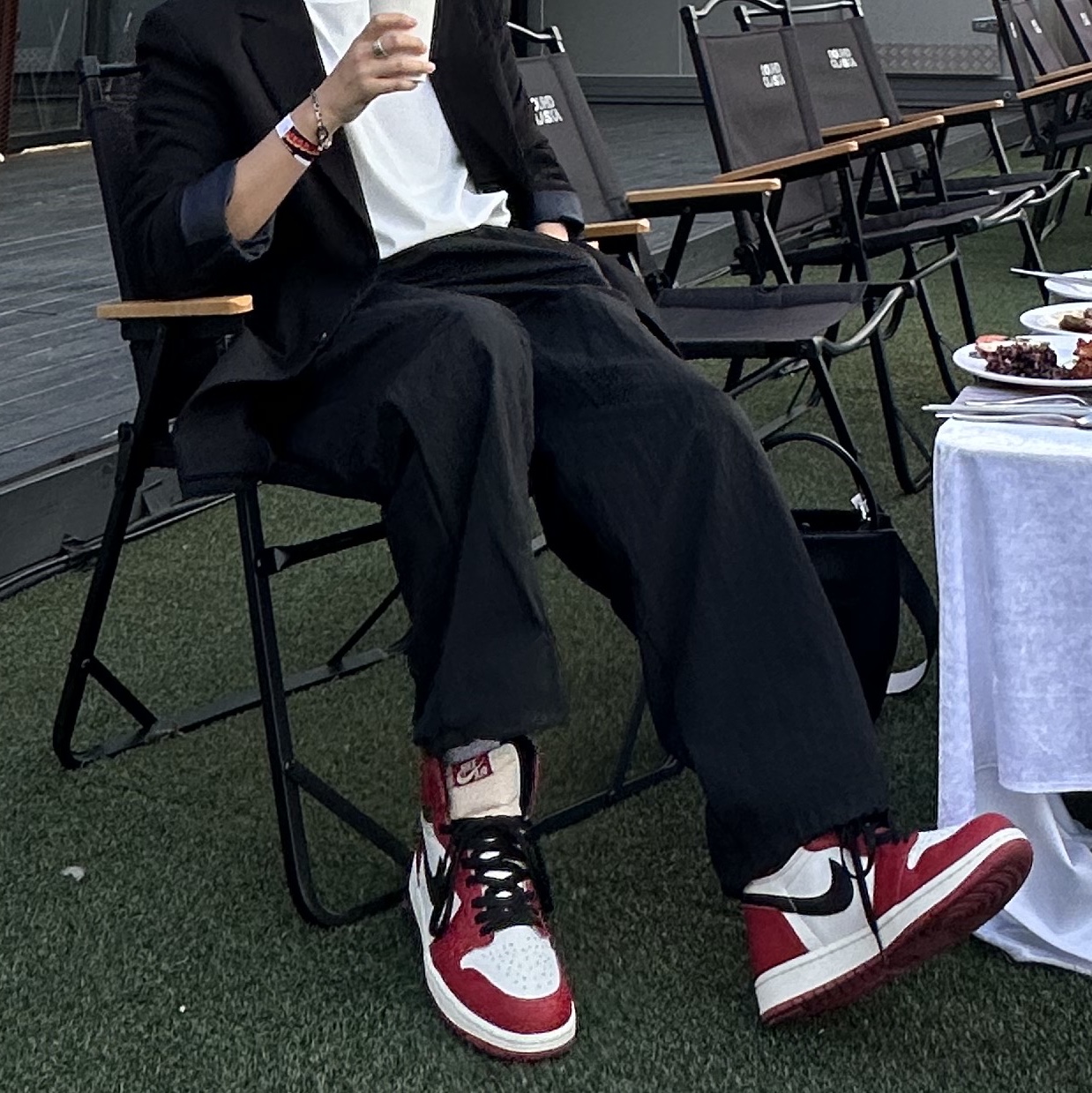 Jordan 1 Retro High OG Chicago 2022 착용 스타일 - 3